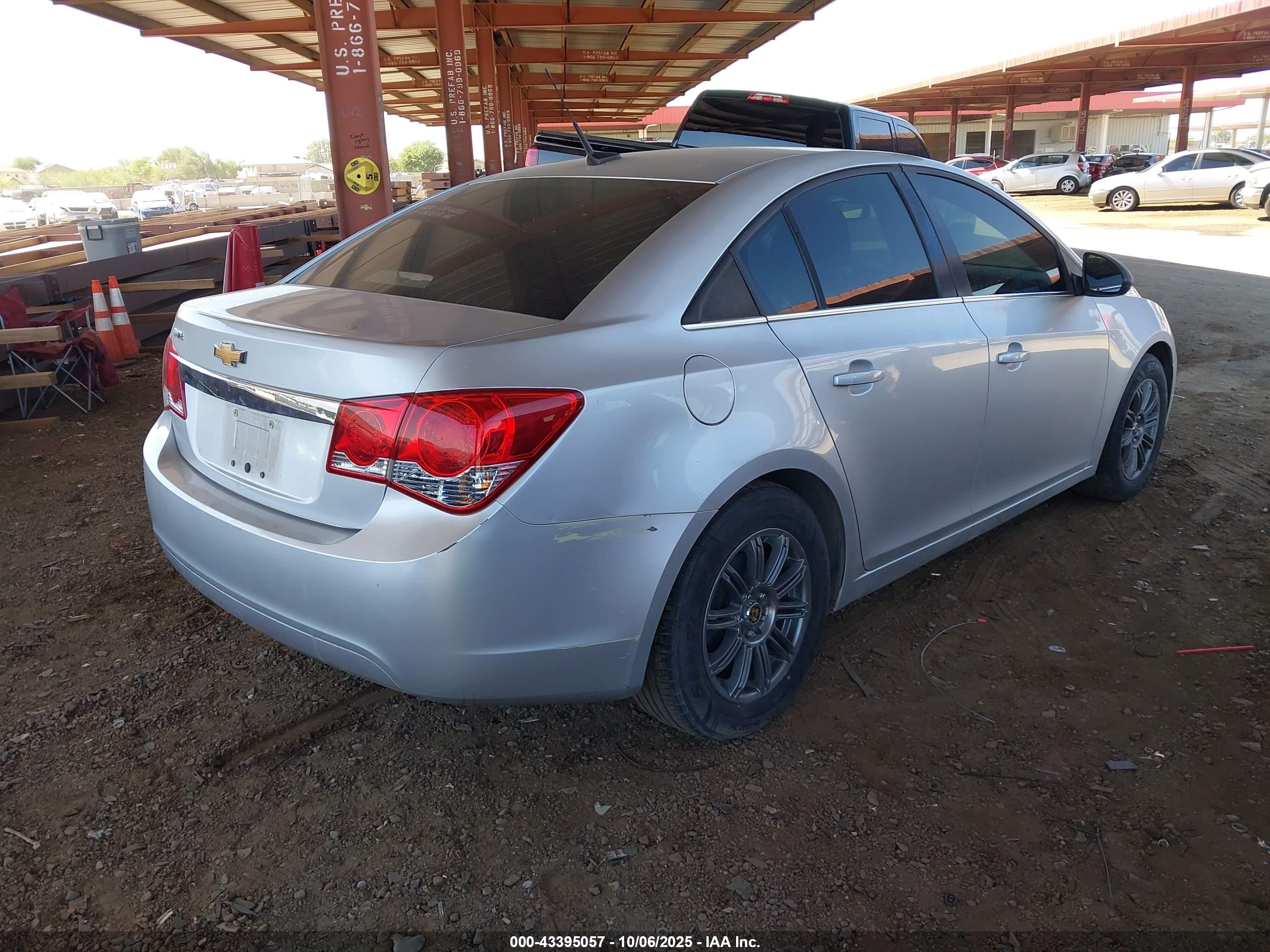 CHEVROLET CRUZE image 4