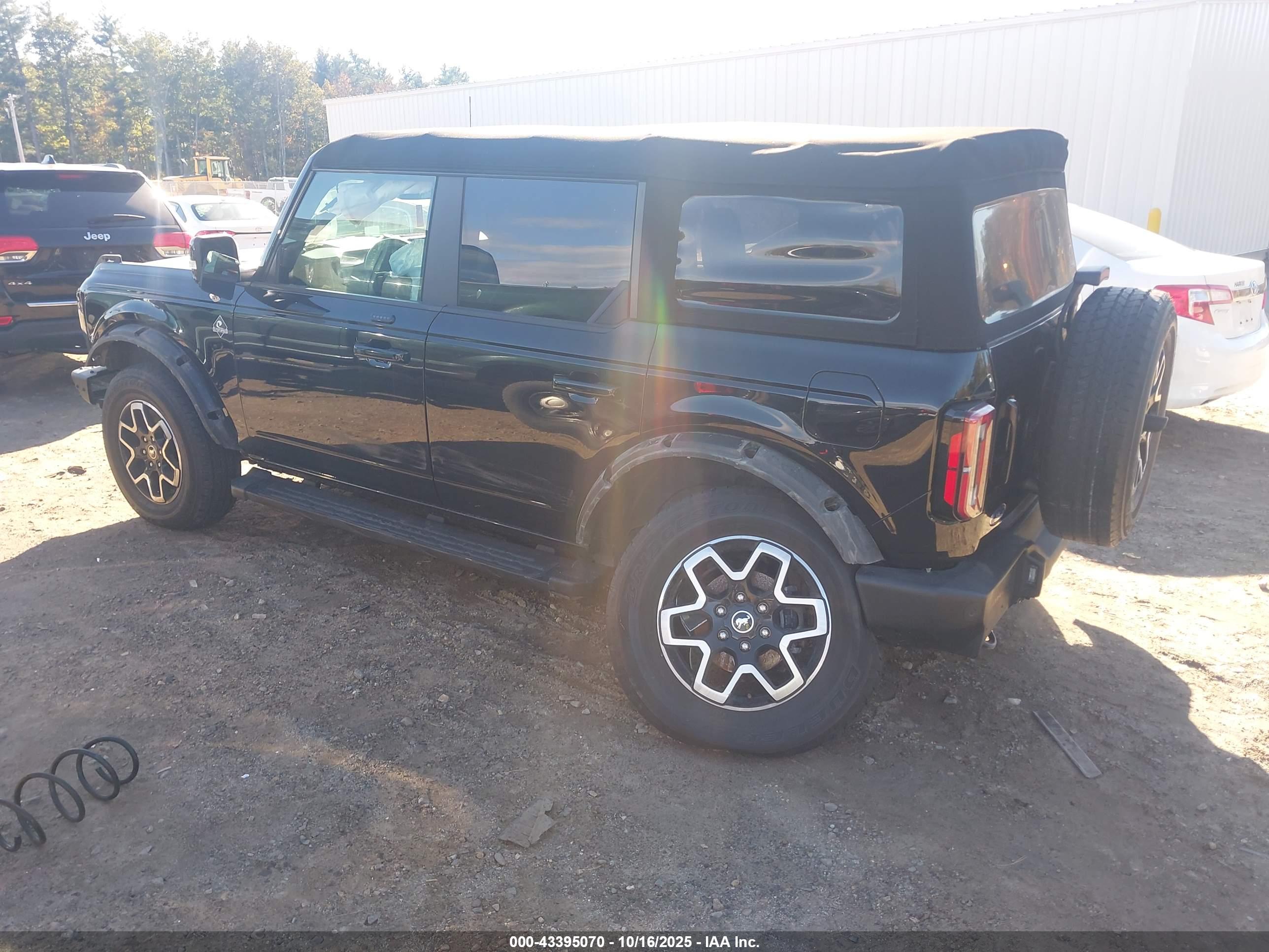FORD BRONCO image 3