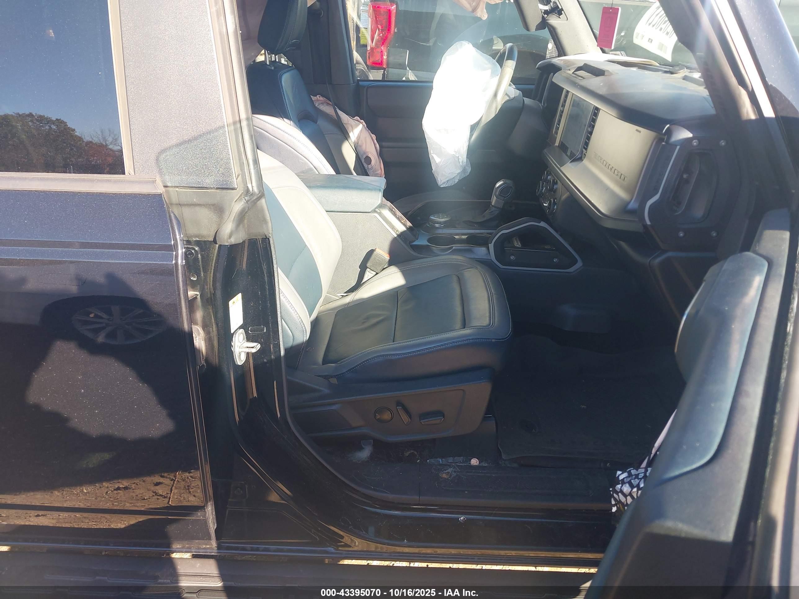 FORD BRONCO image 5