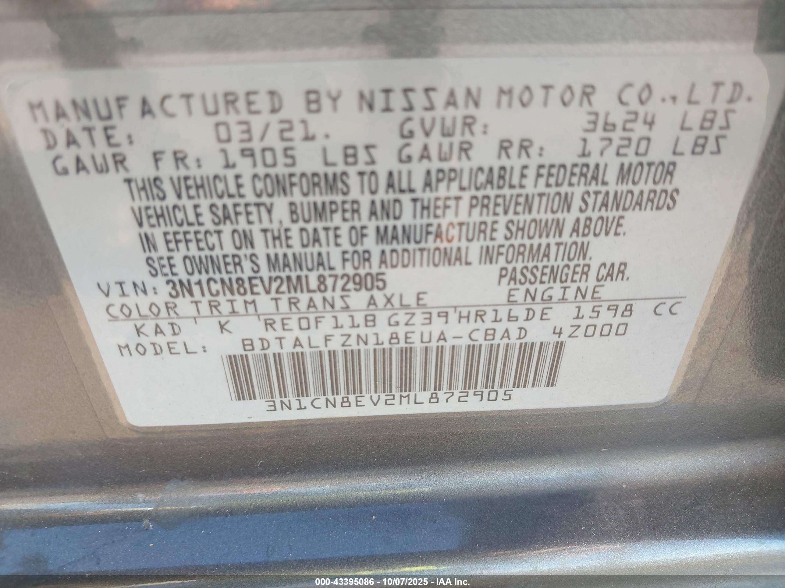 NISSAN VERSA image 9