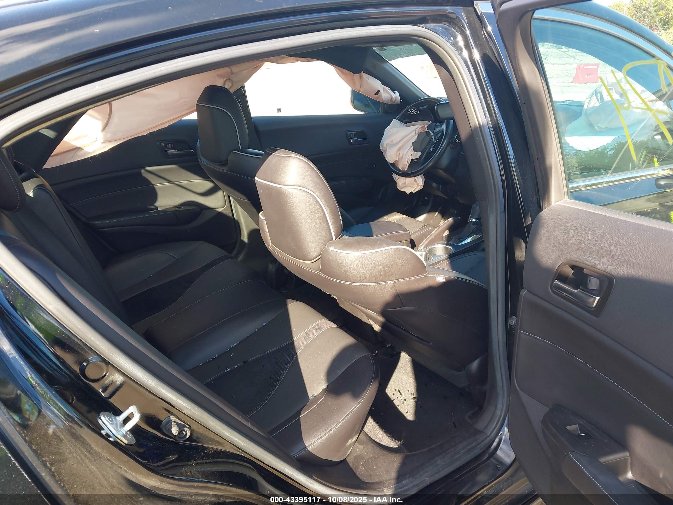 ACURA ILX image 8
