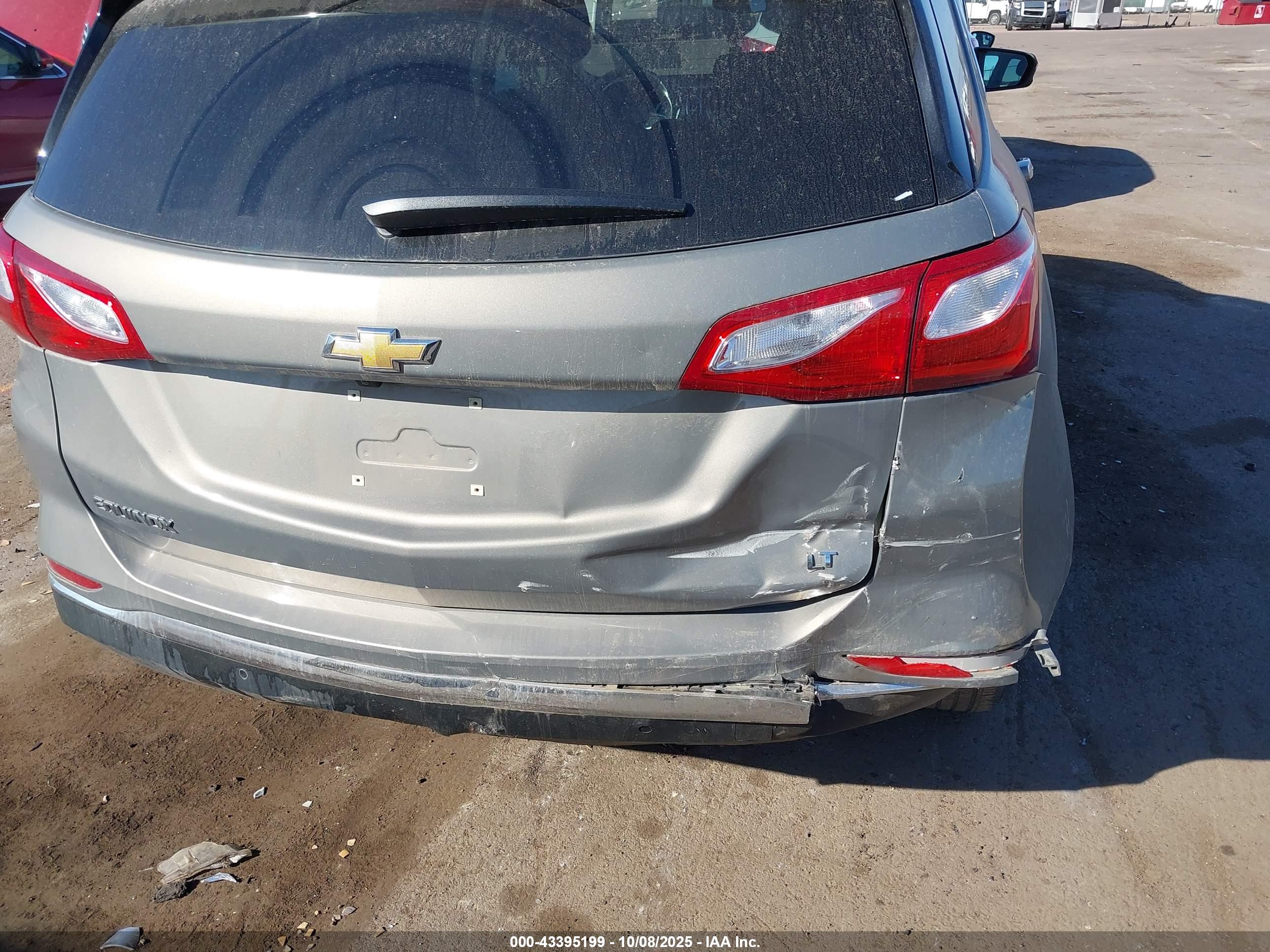 CHEVROLET EQUINOX image 6