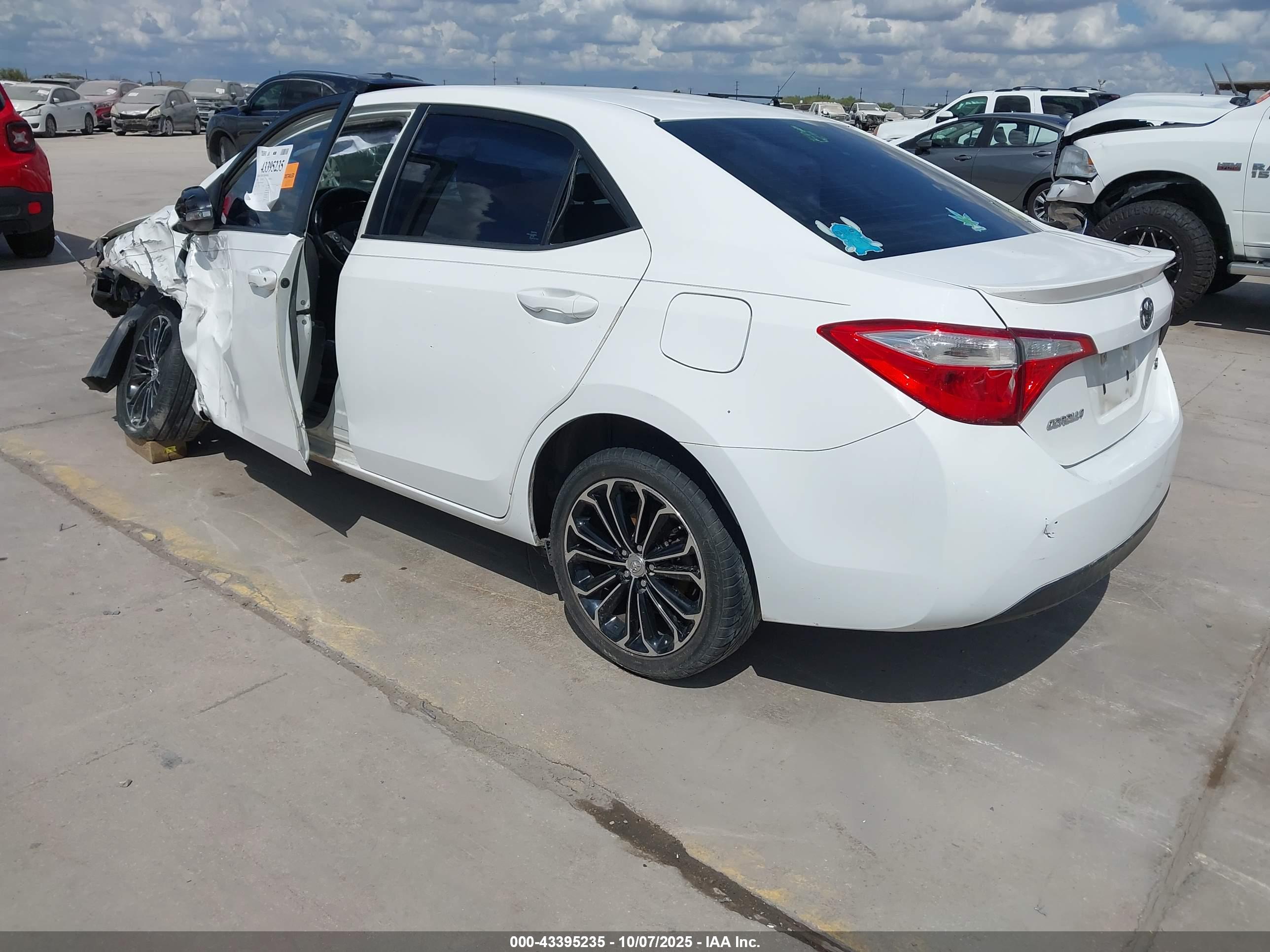 TOYOTA COROLLA image 3