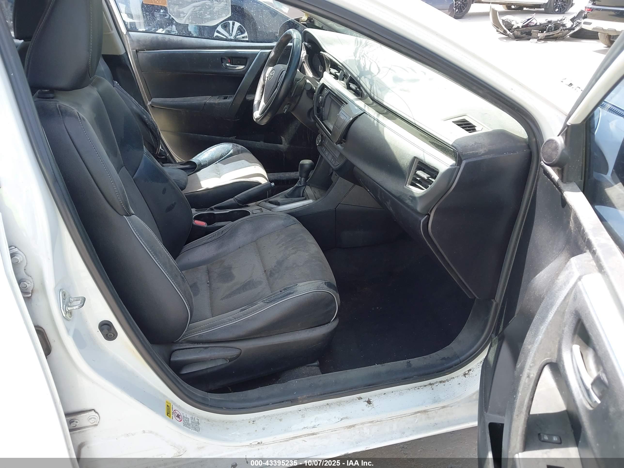 TOYOTA COROLLA image 5