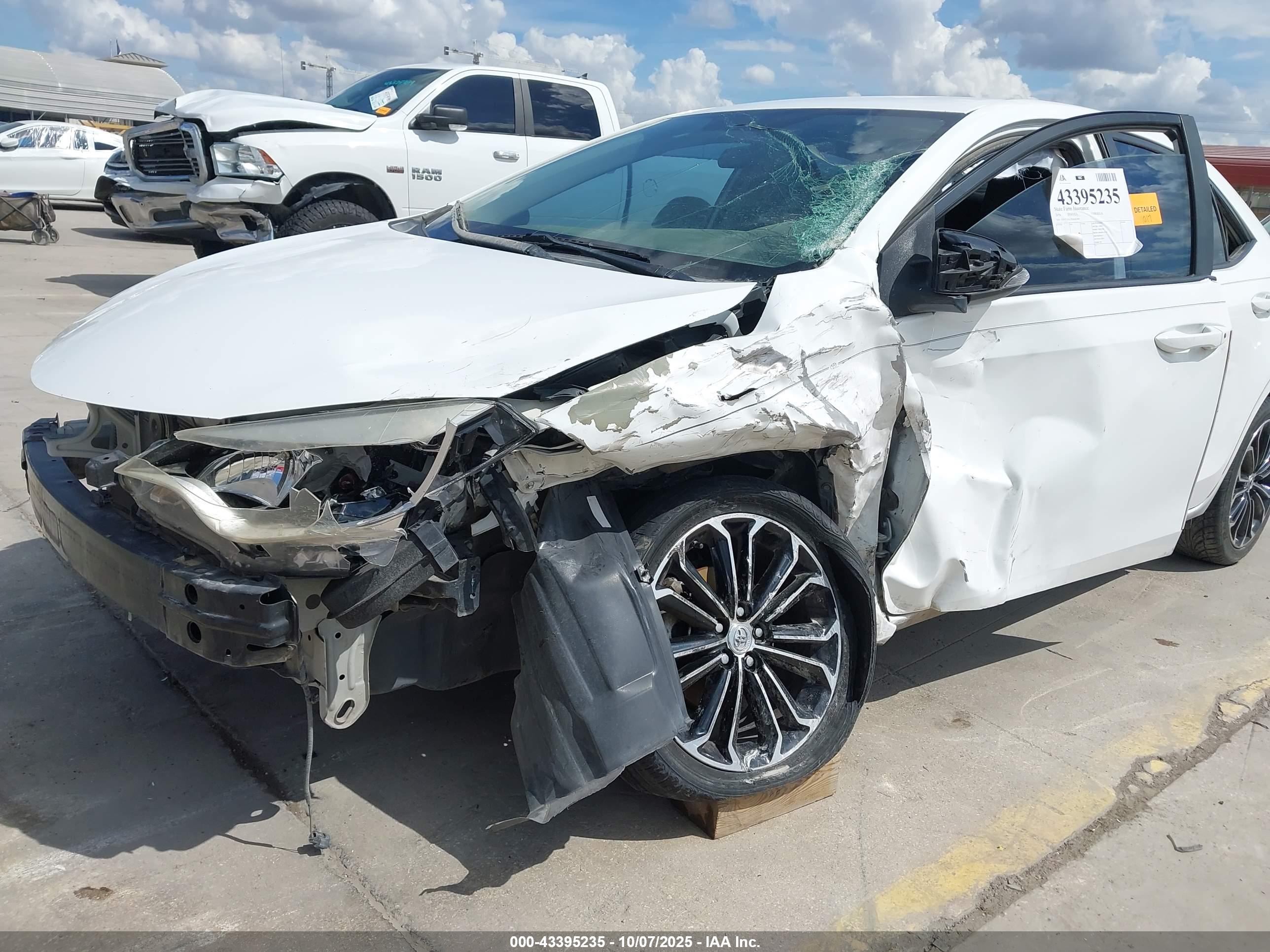 TOYOTA COROLLA image 6