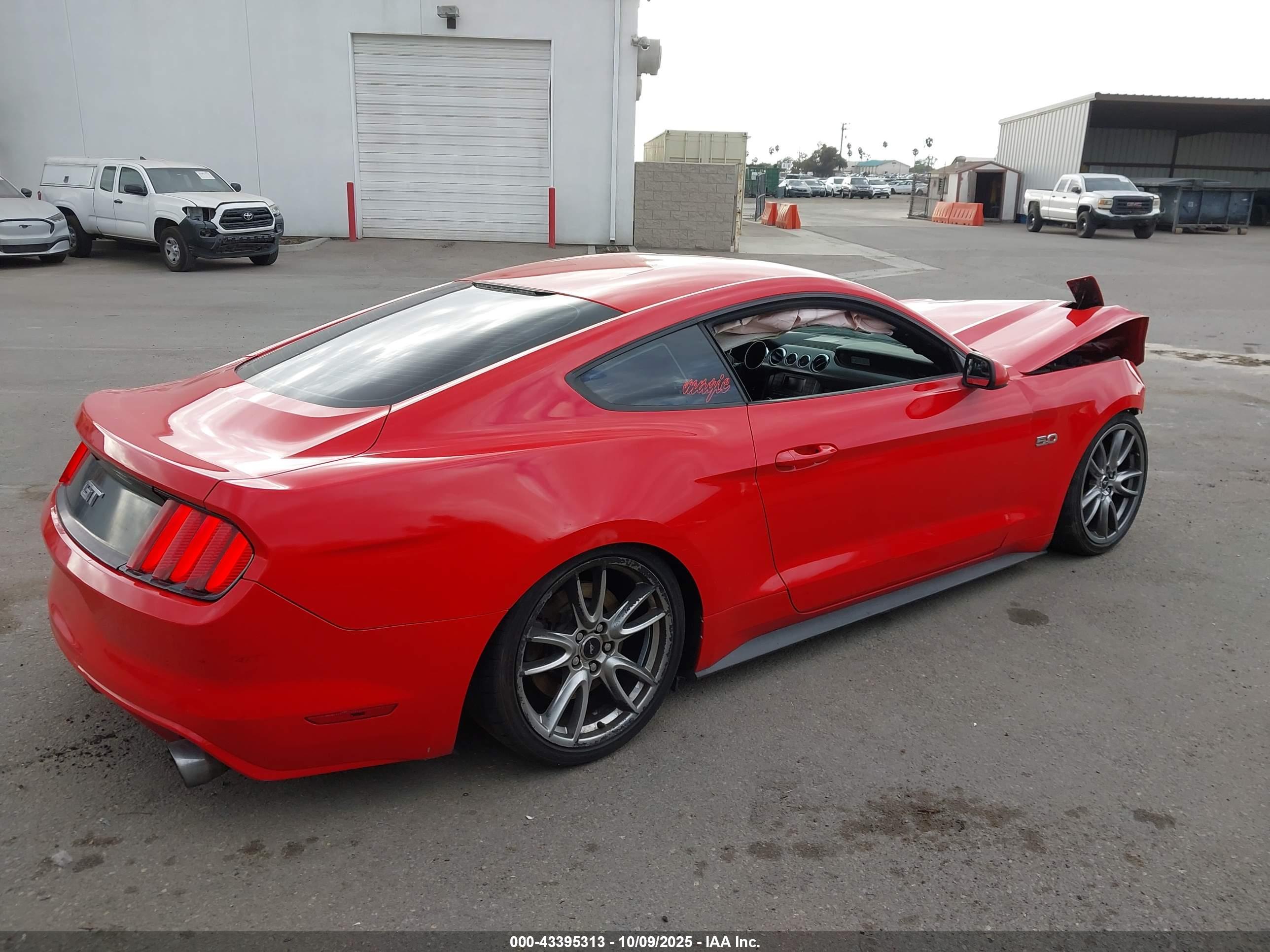 FORD MUSTANG image 4