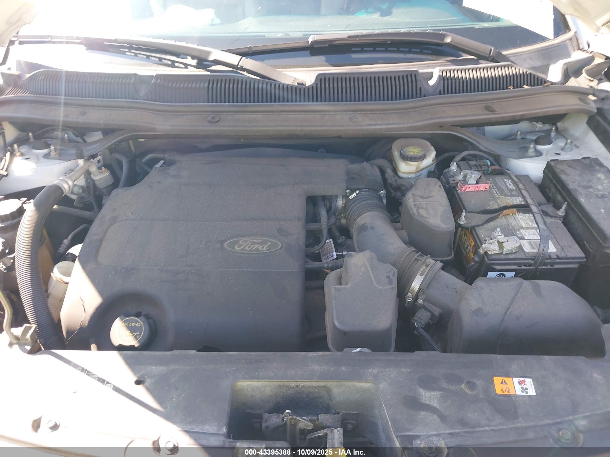 FORD EXPLORER image 10