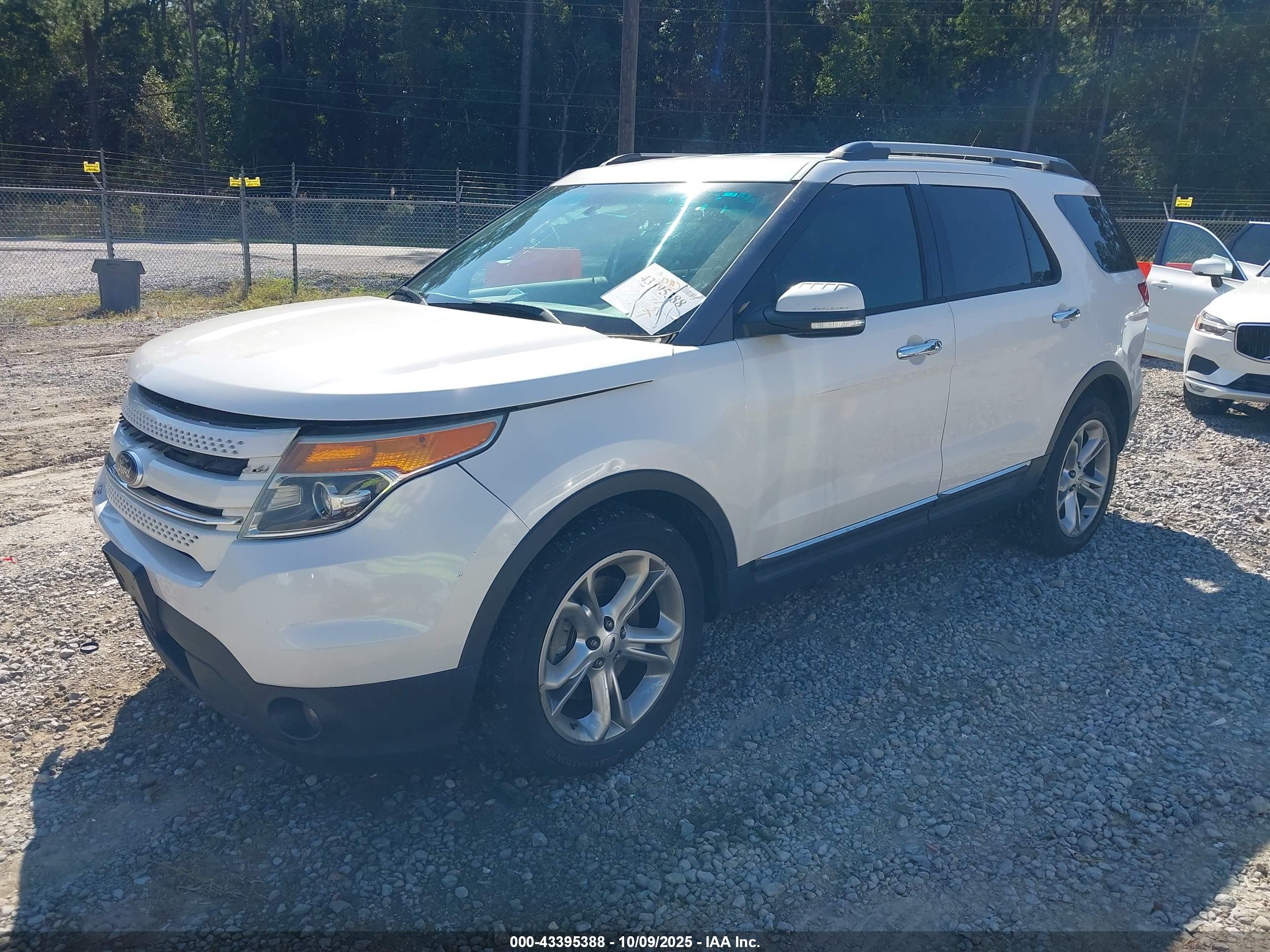 FORD EXPLORER image 2