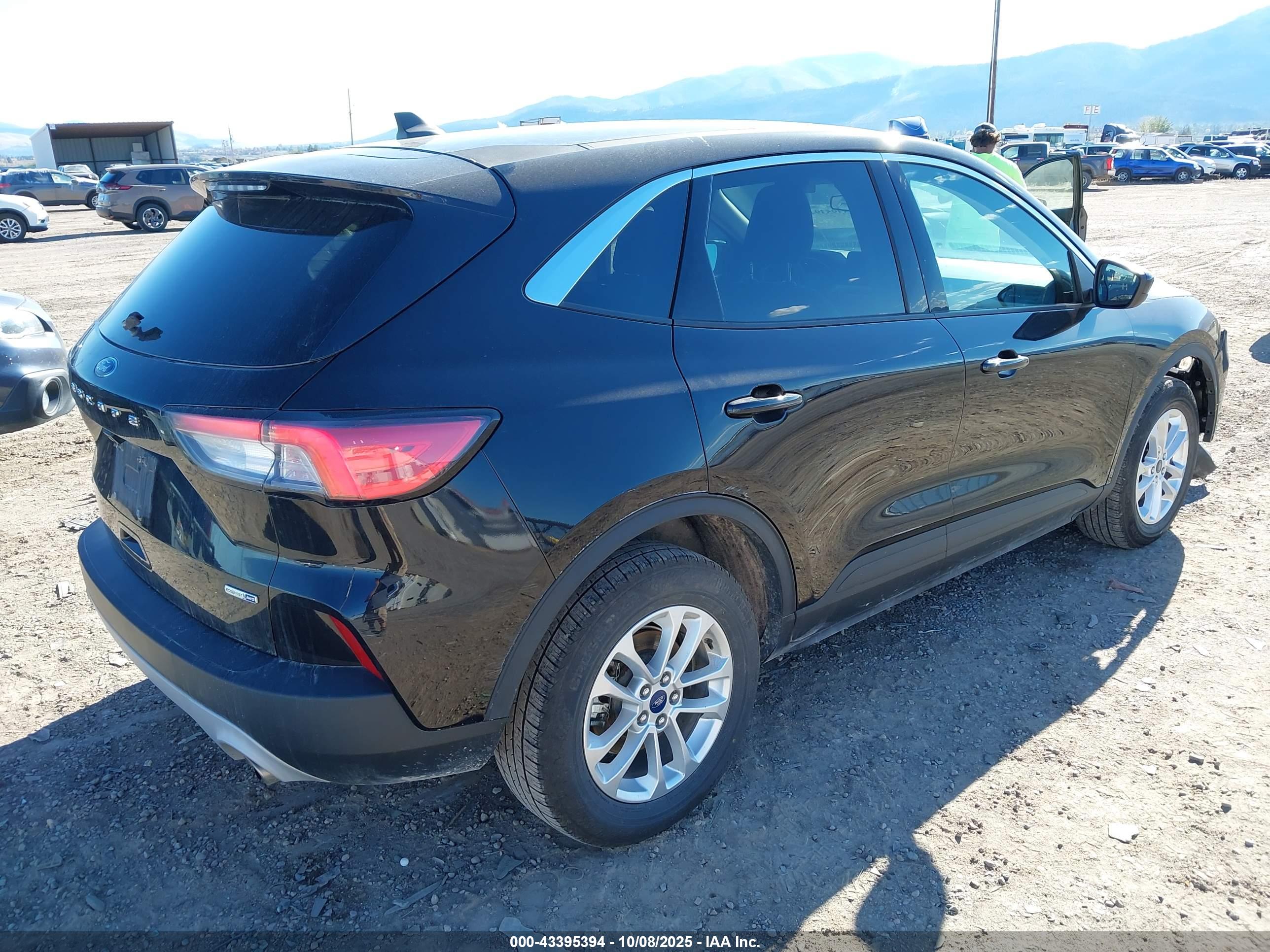 FORD ESCAPE image 4