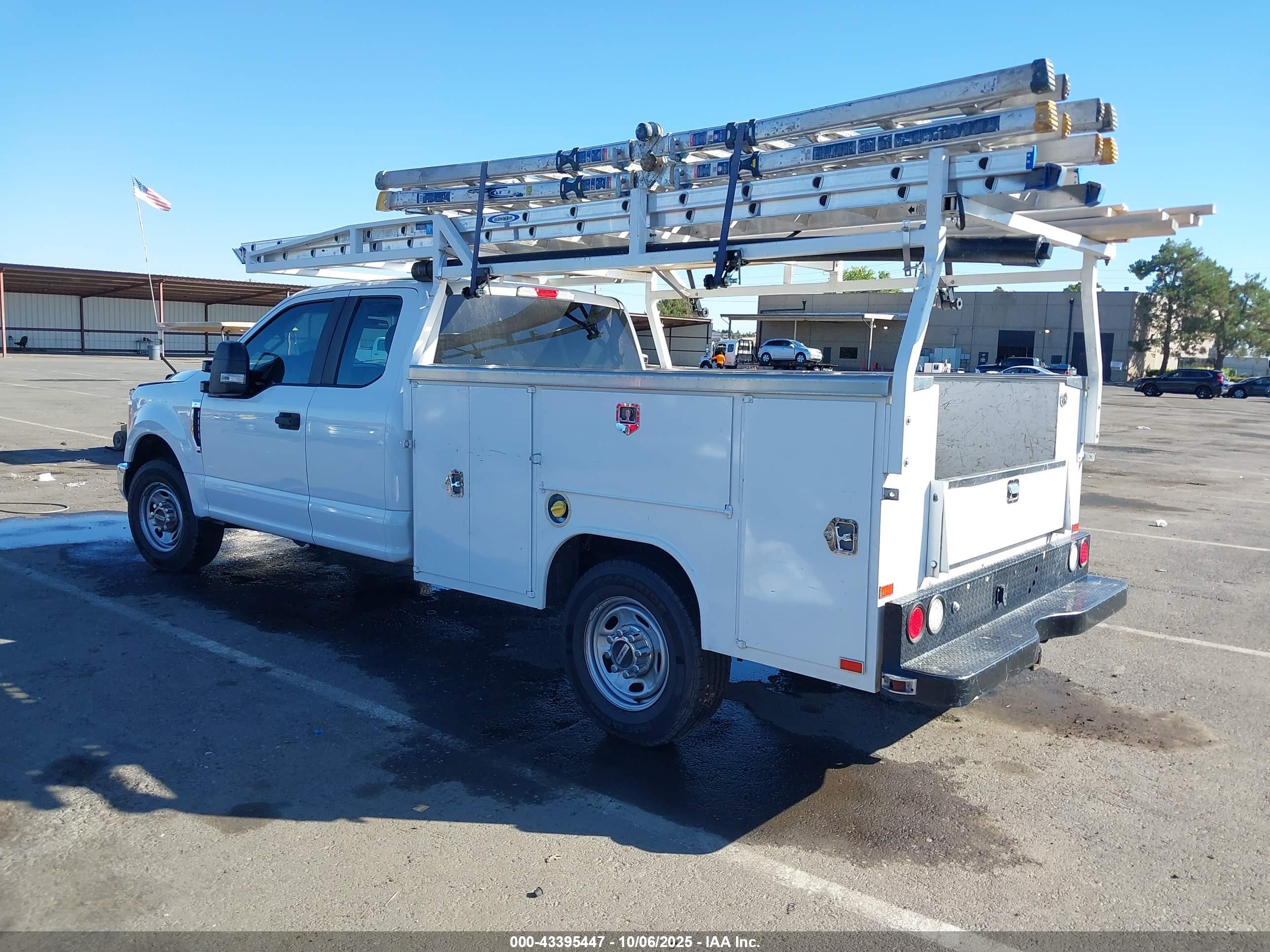 FORD F-250 image 3