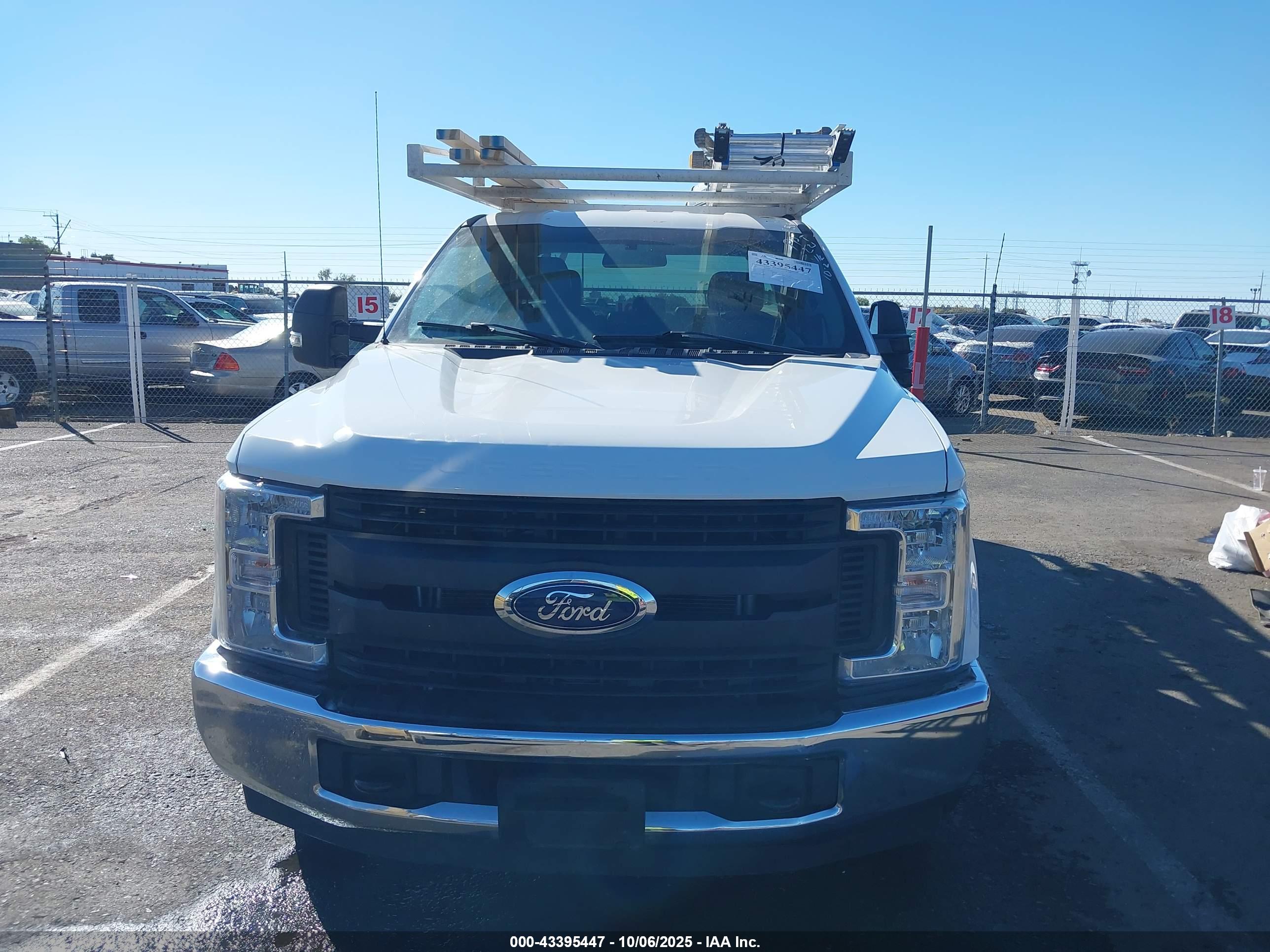 FORD F-250 image 6
