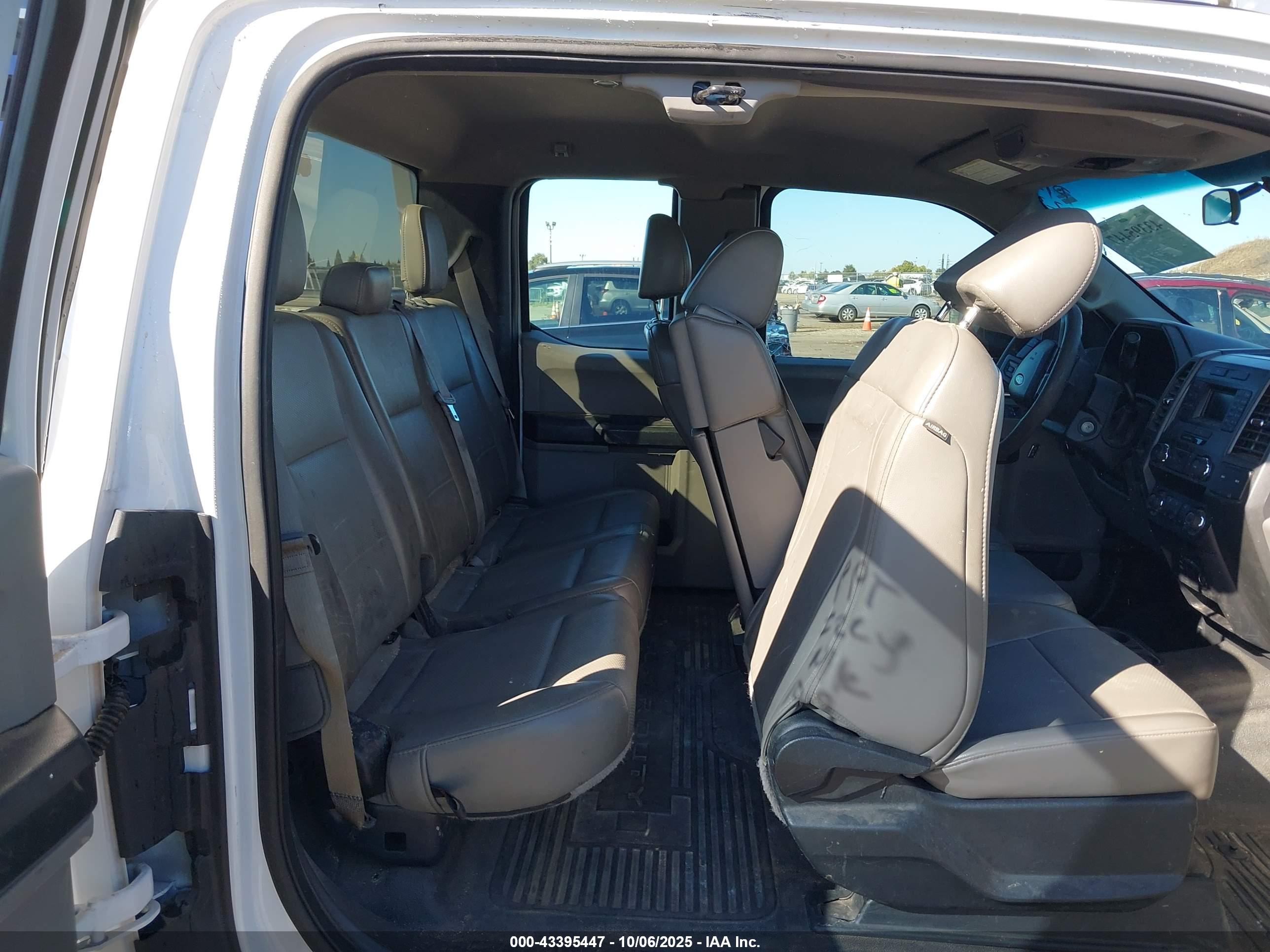 FORD F-250 image 8