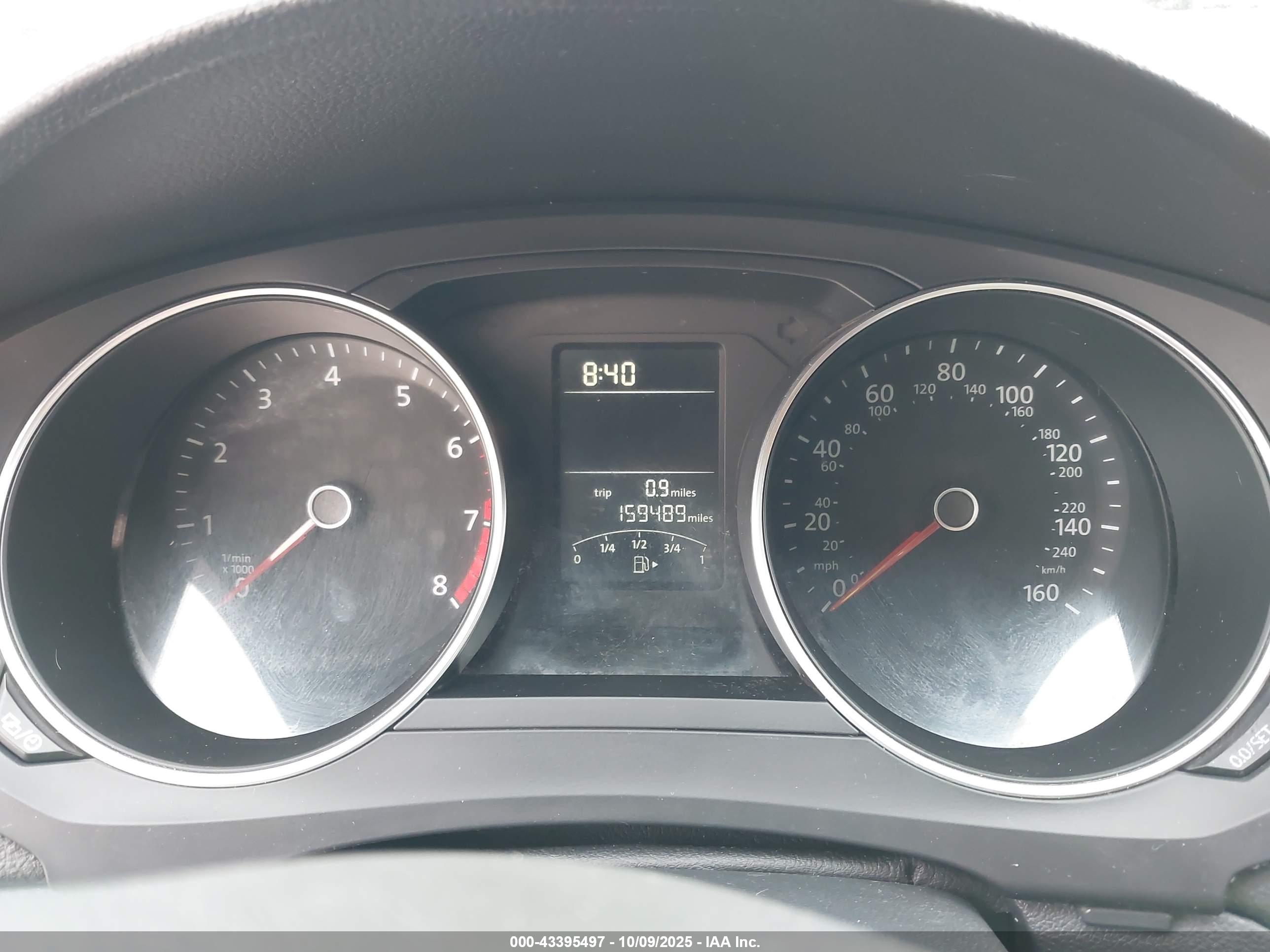 VOLKSWAGEN JETTA image 7