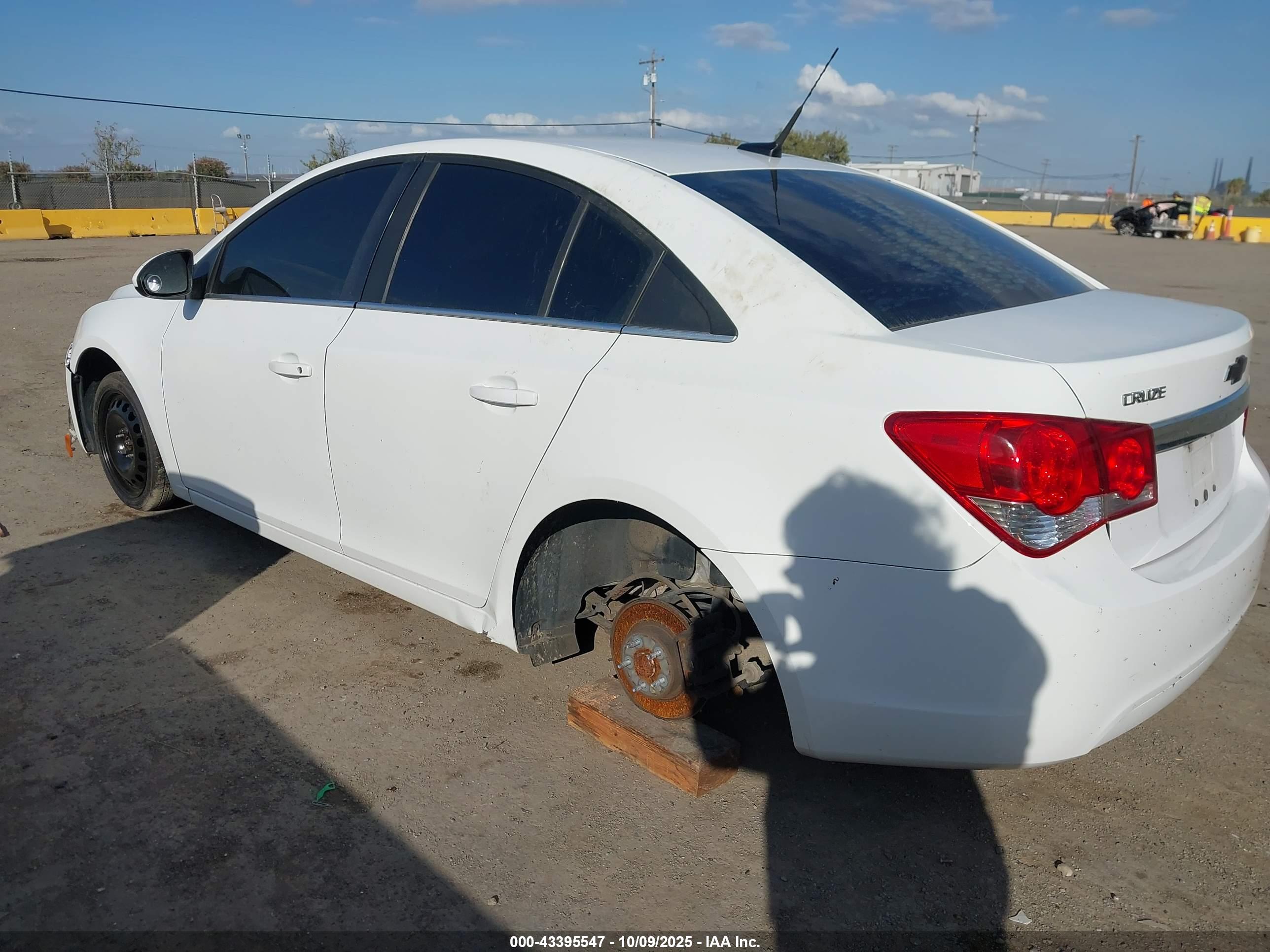 CHEVROLET CRUZE image 3
