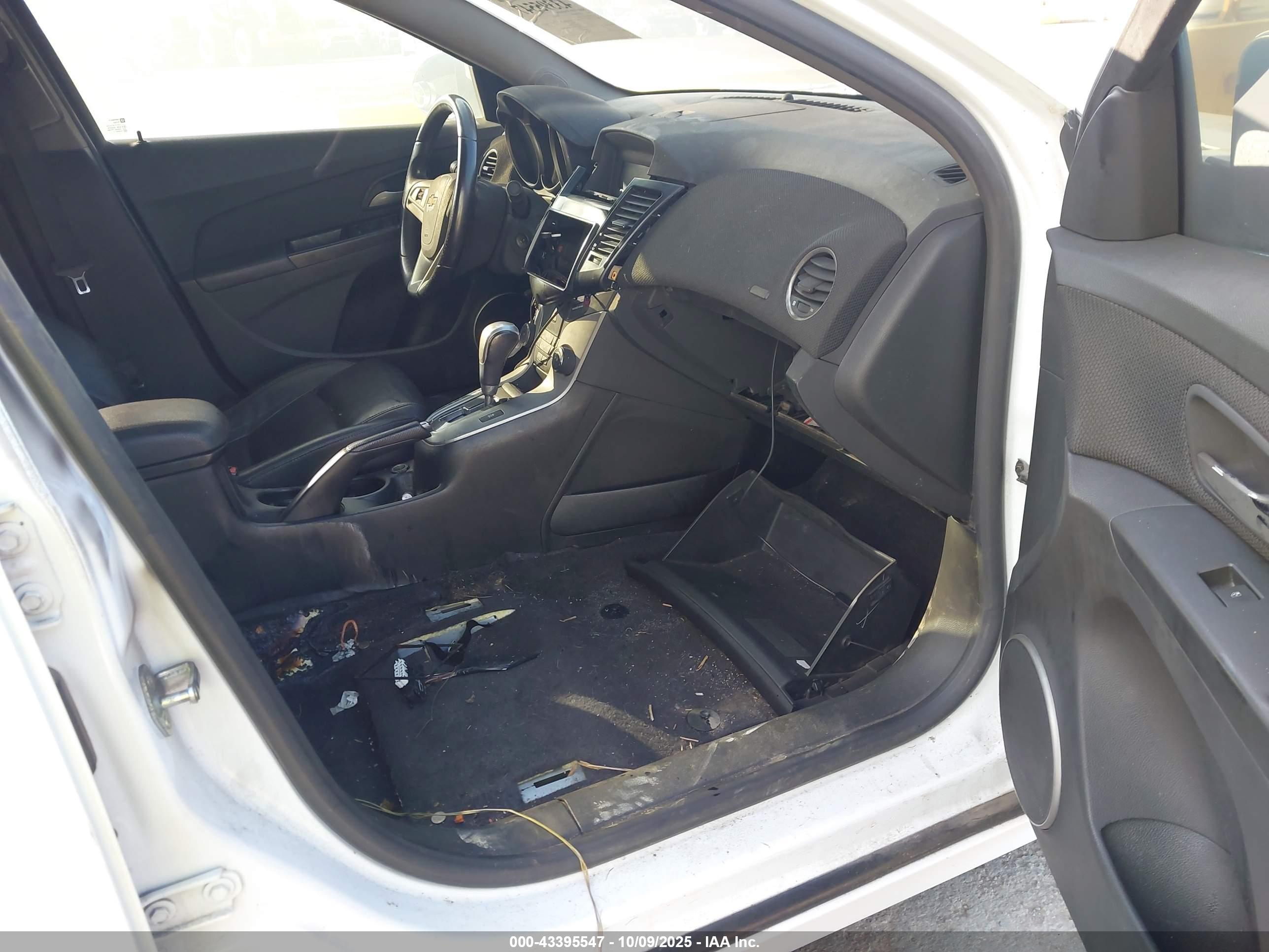 CHEVROLET CRUZE image 5