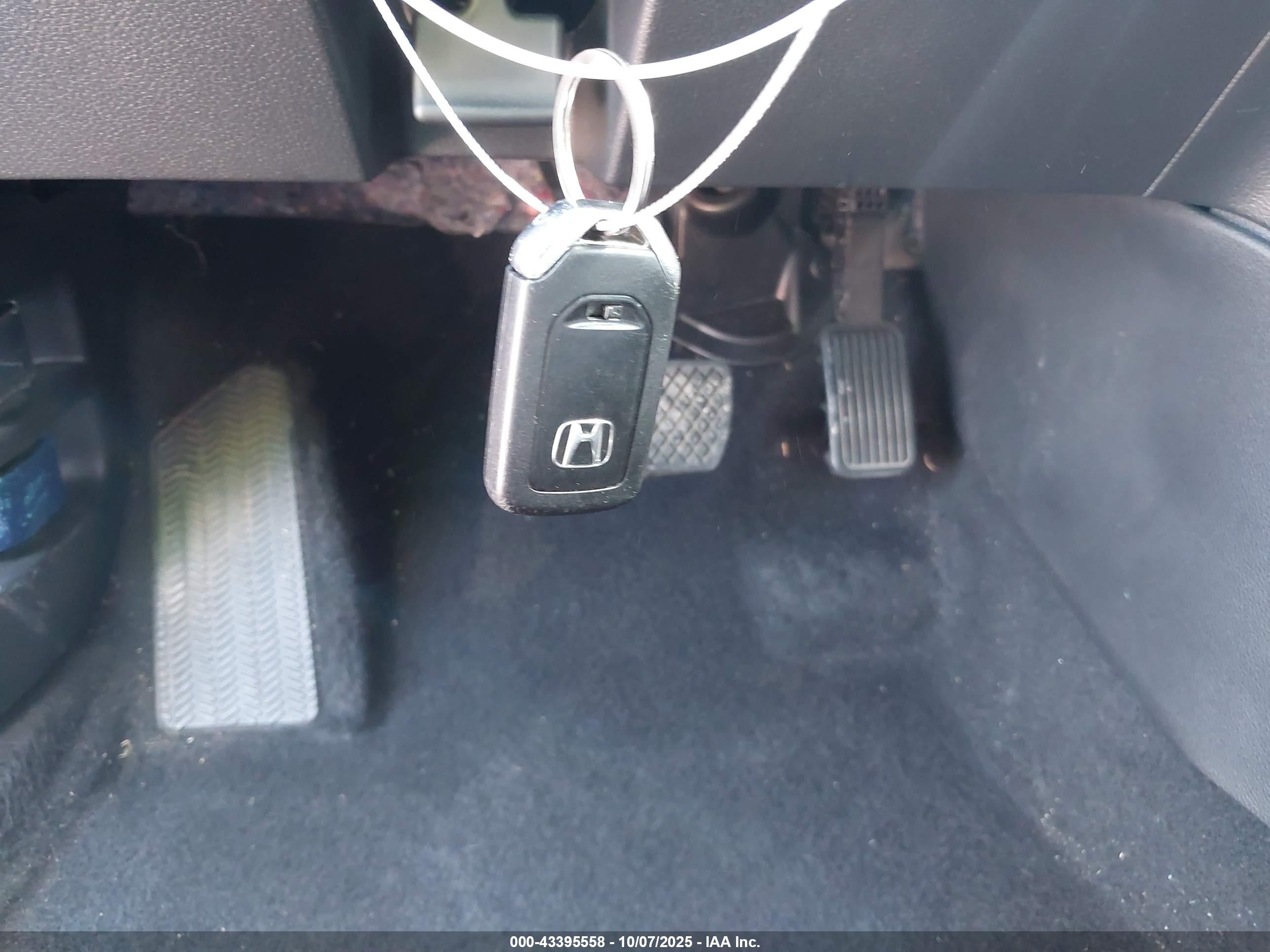 HONDA CR-V image 11