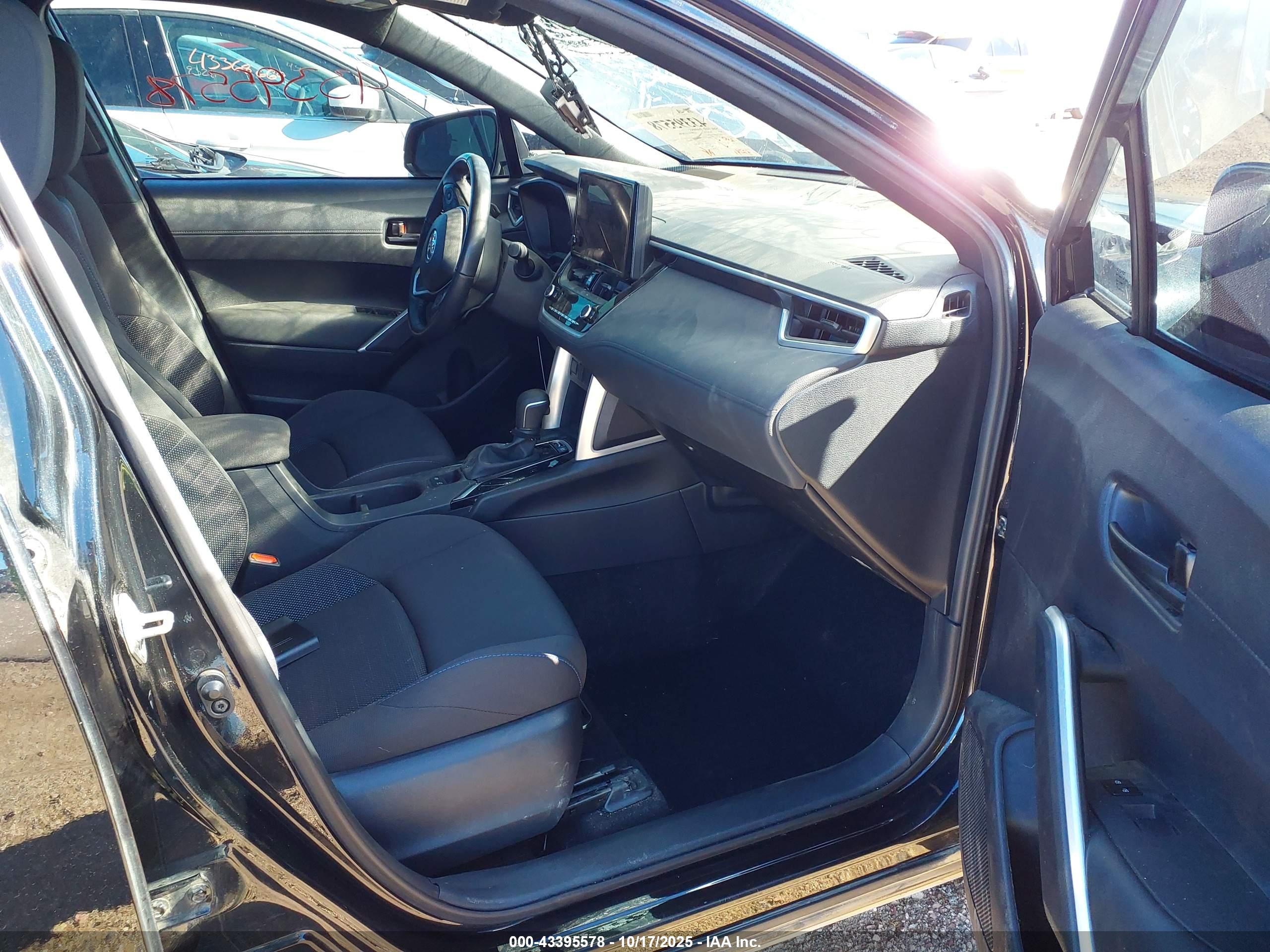 TOYOTA COROLLA image 5