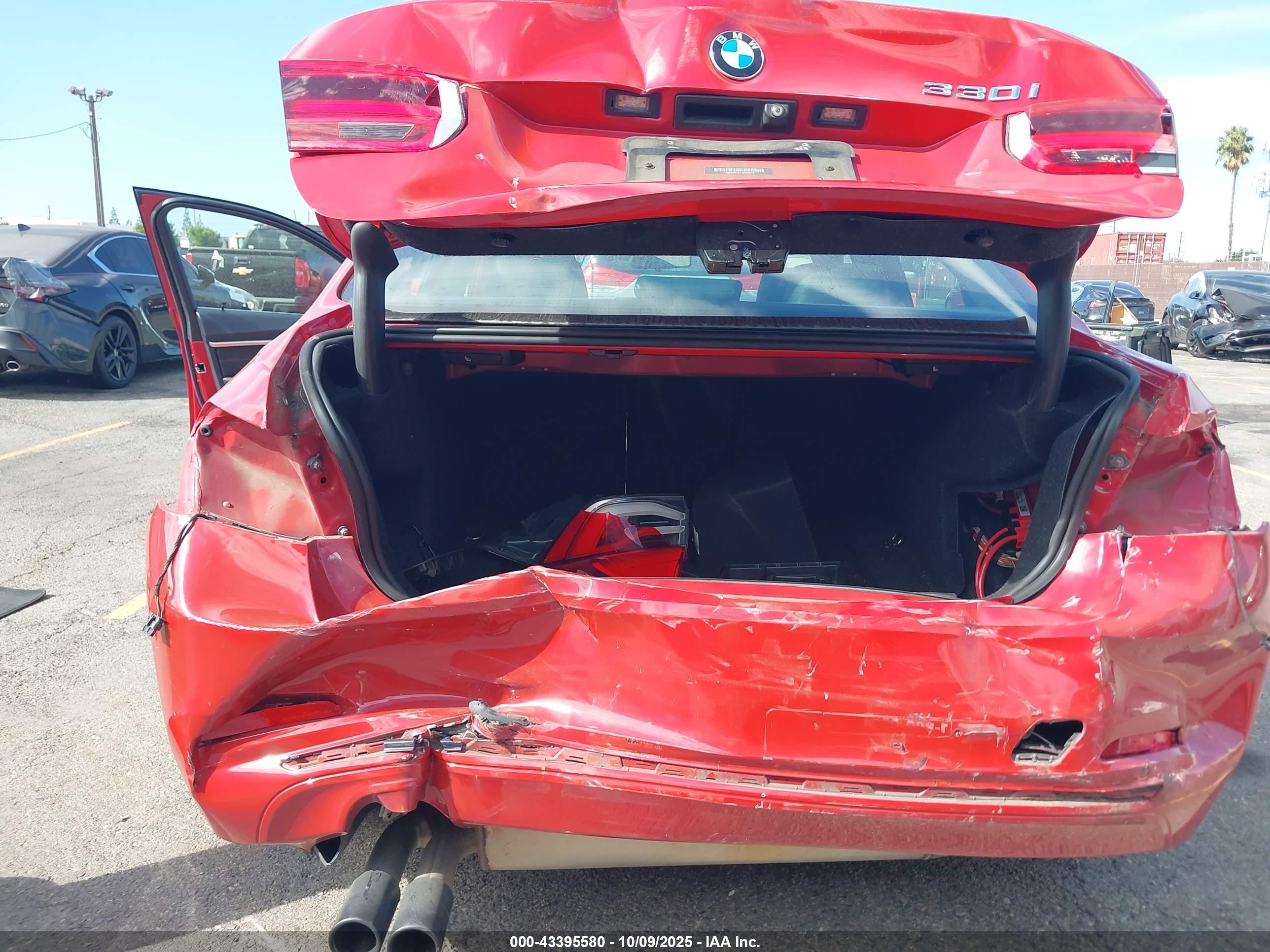 BMW 330I image 6
