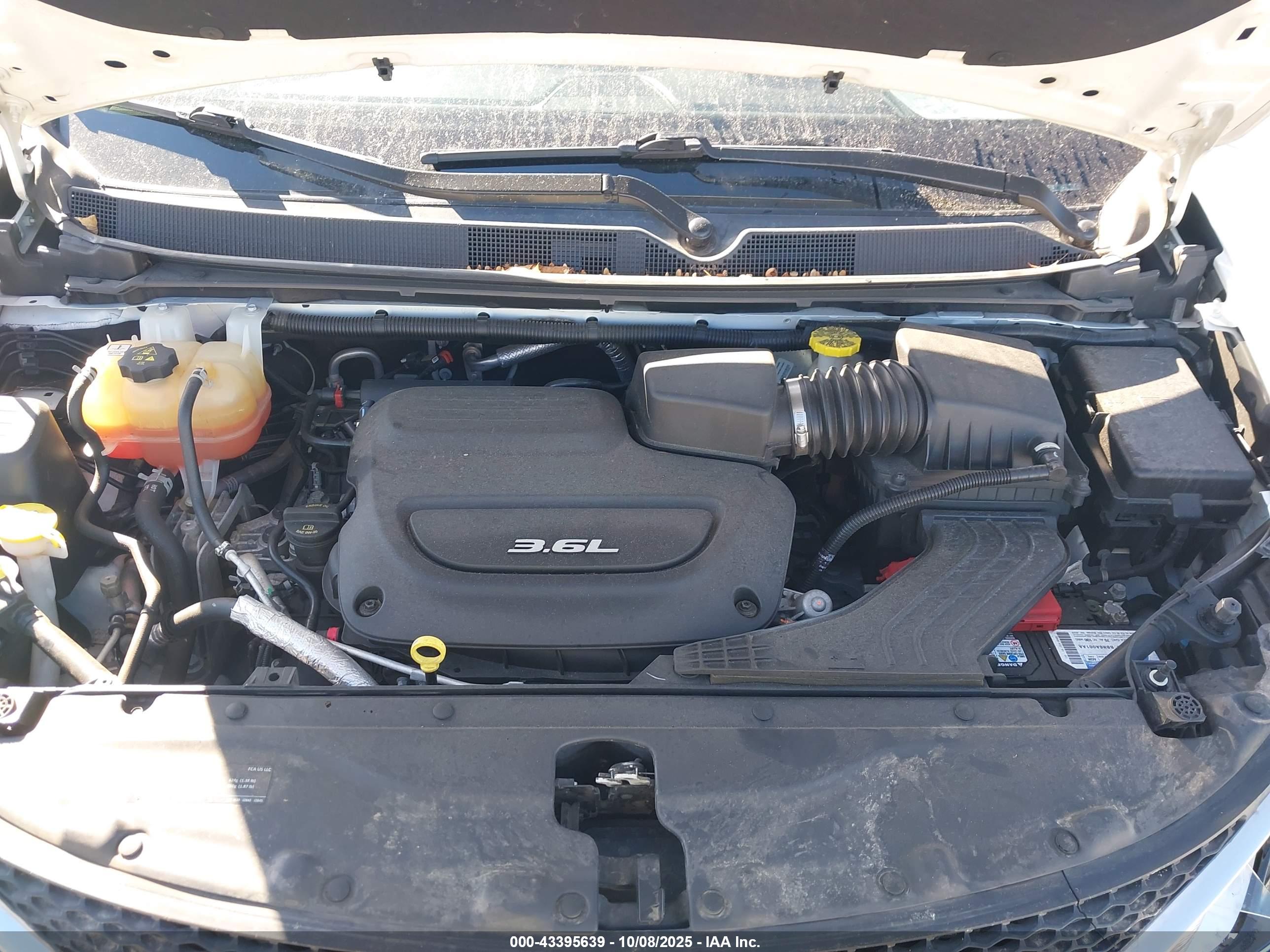 CHRYSLER PACIFICA image 10