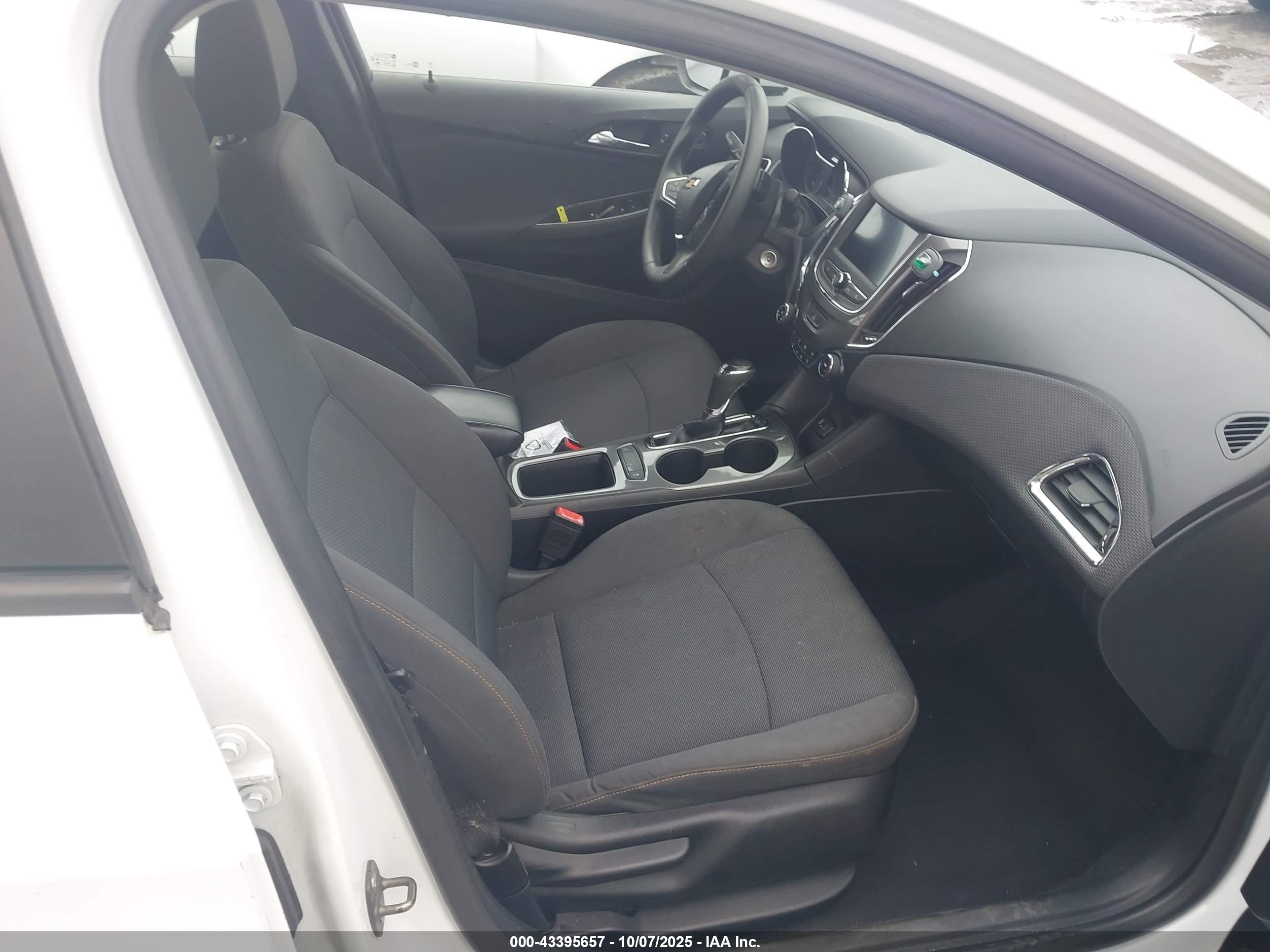 CHEVROLET CRUZE image 5