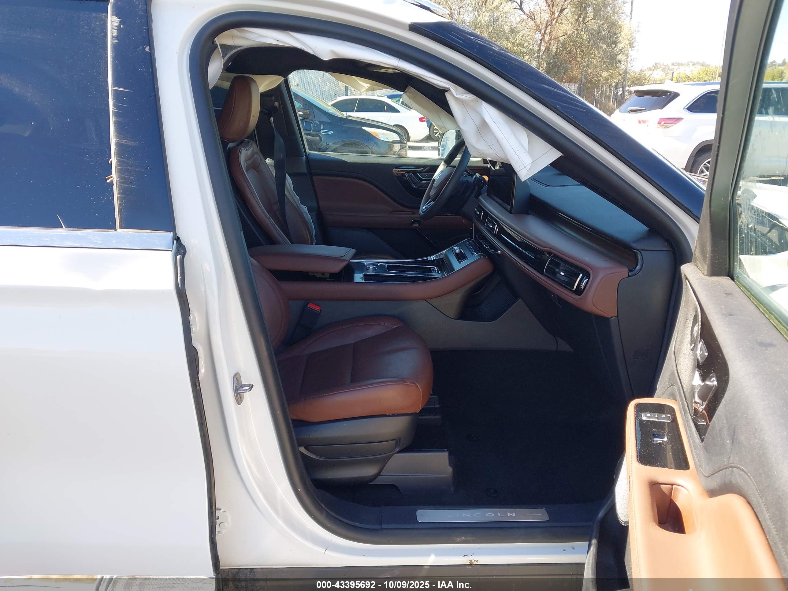 LINCOLN AVIATOR image 5