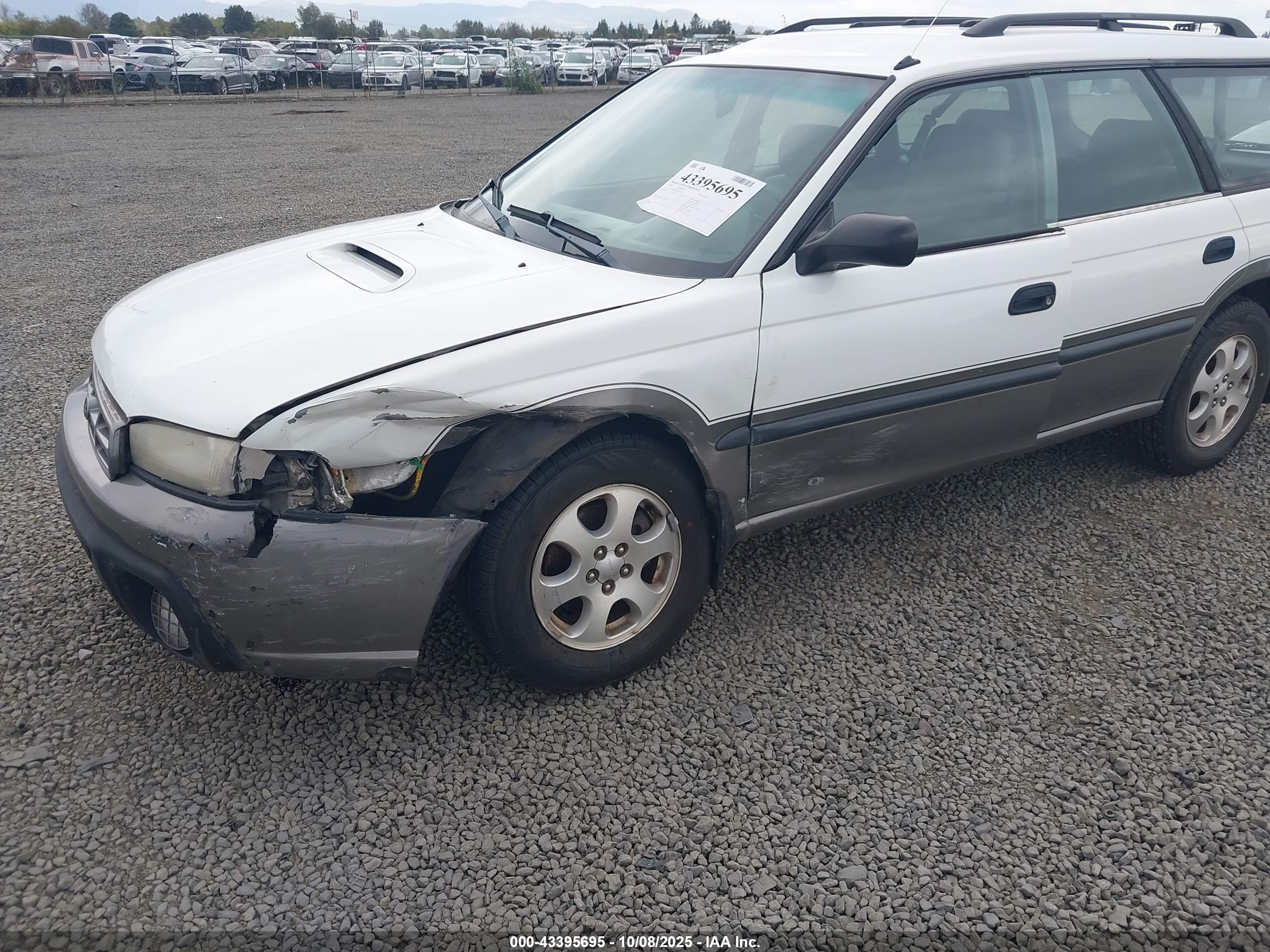 SUBARU LEGACY image 6