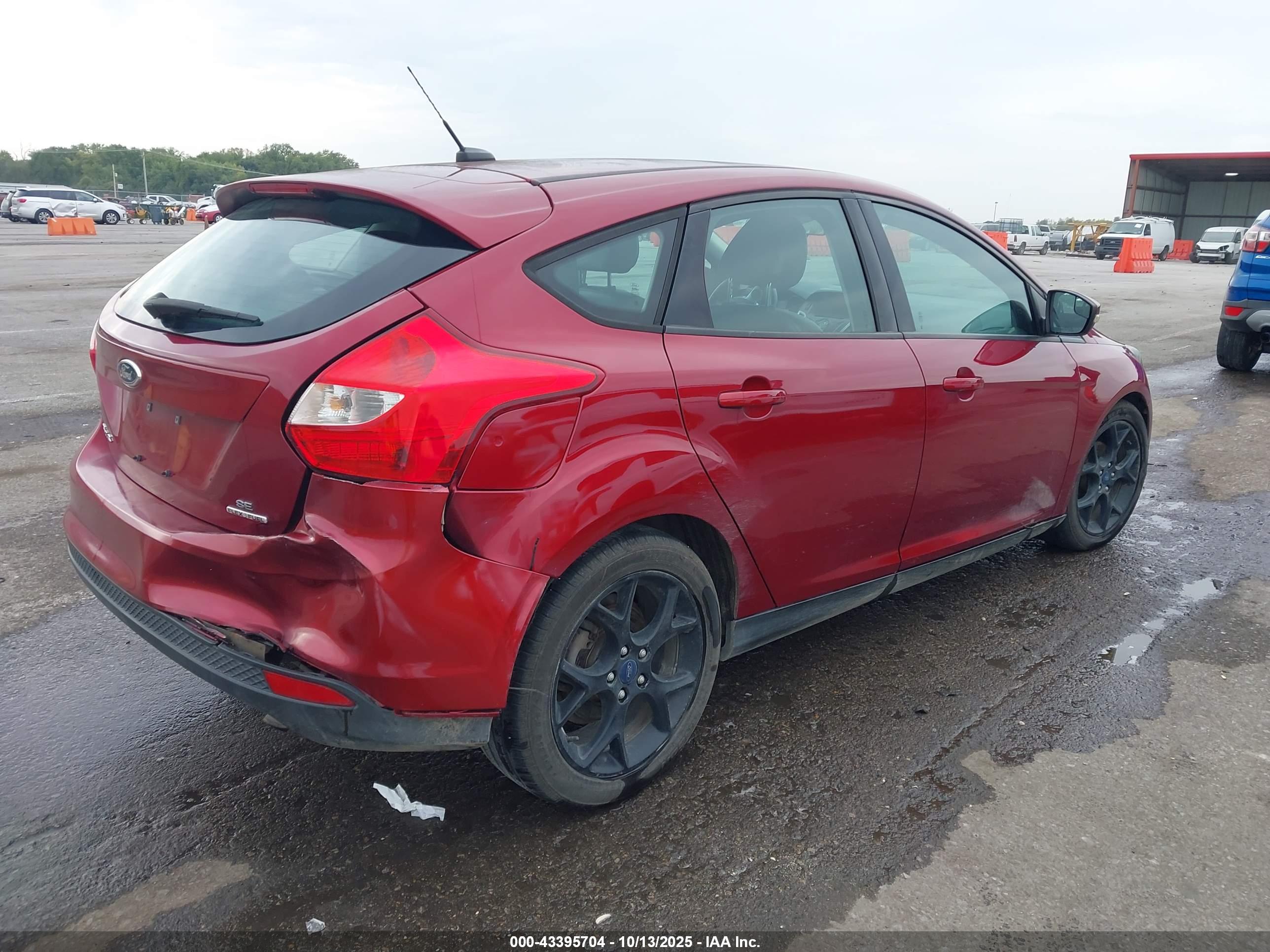 FORD FOCUS image 4