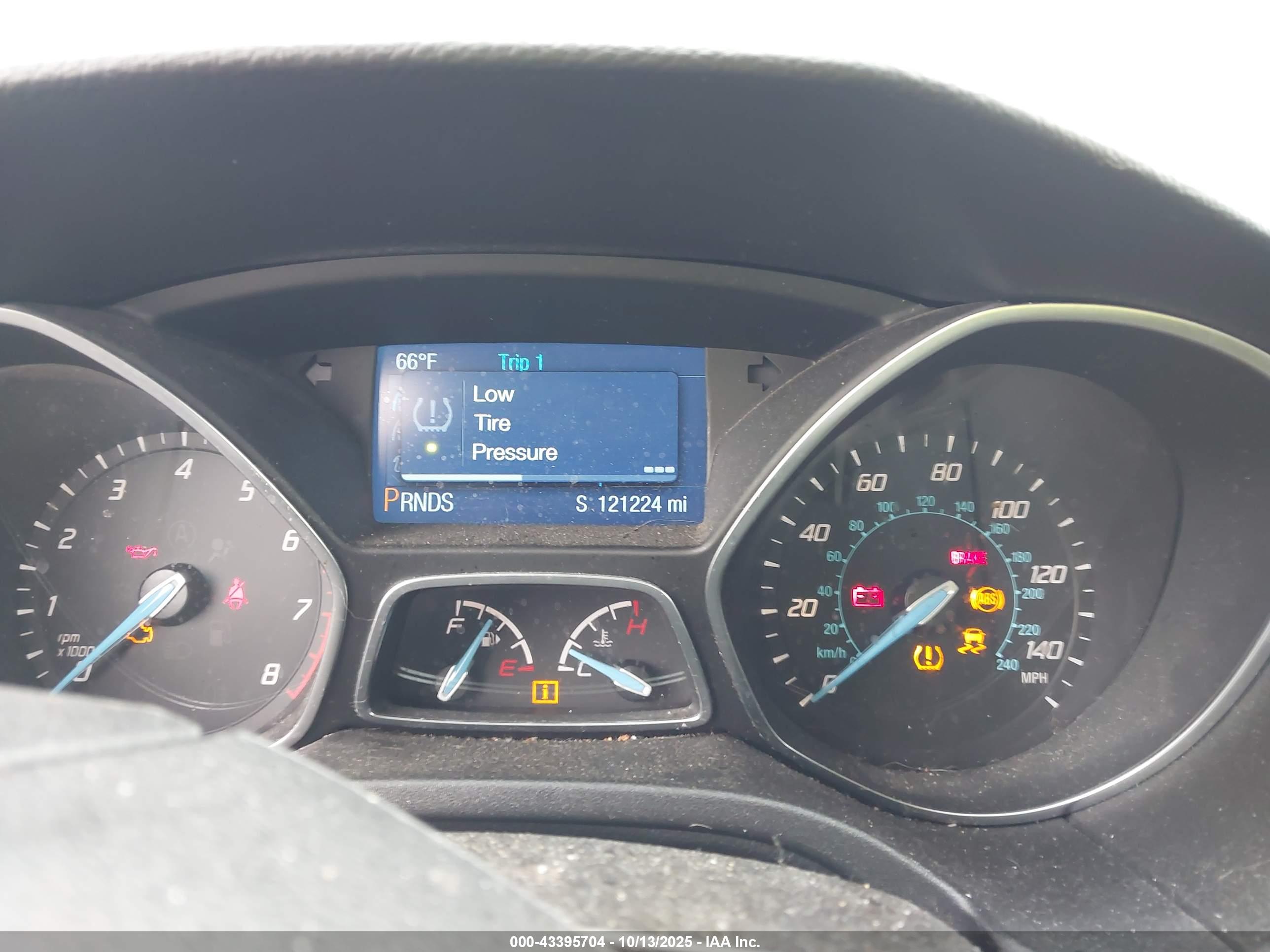 FORD FOCUS image 7