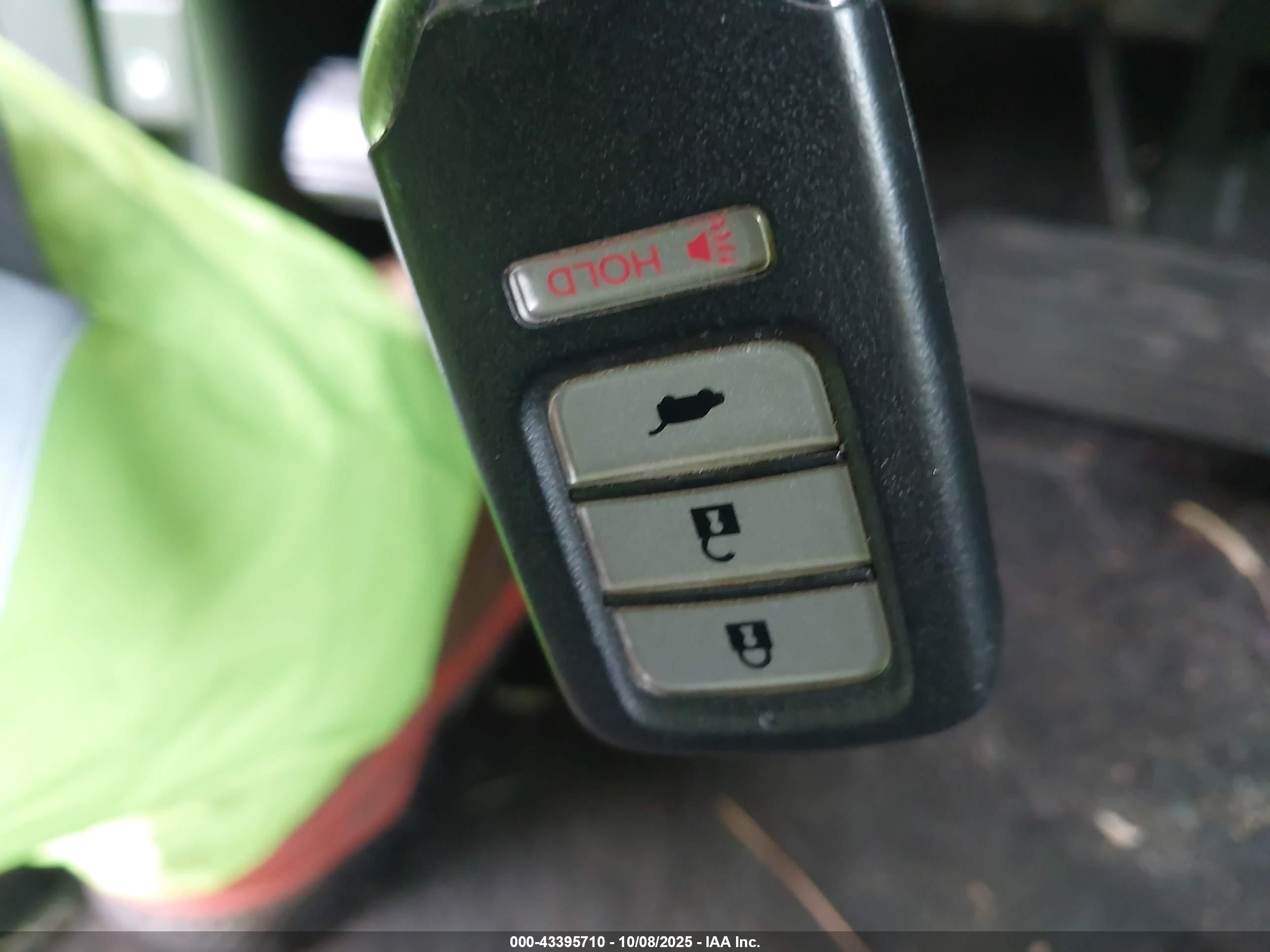 HONDA CR-V image 11
