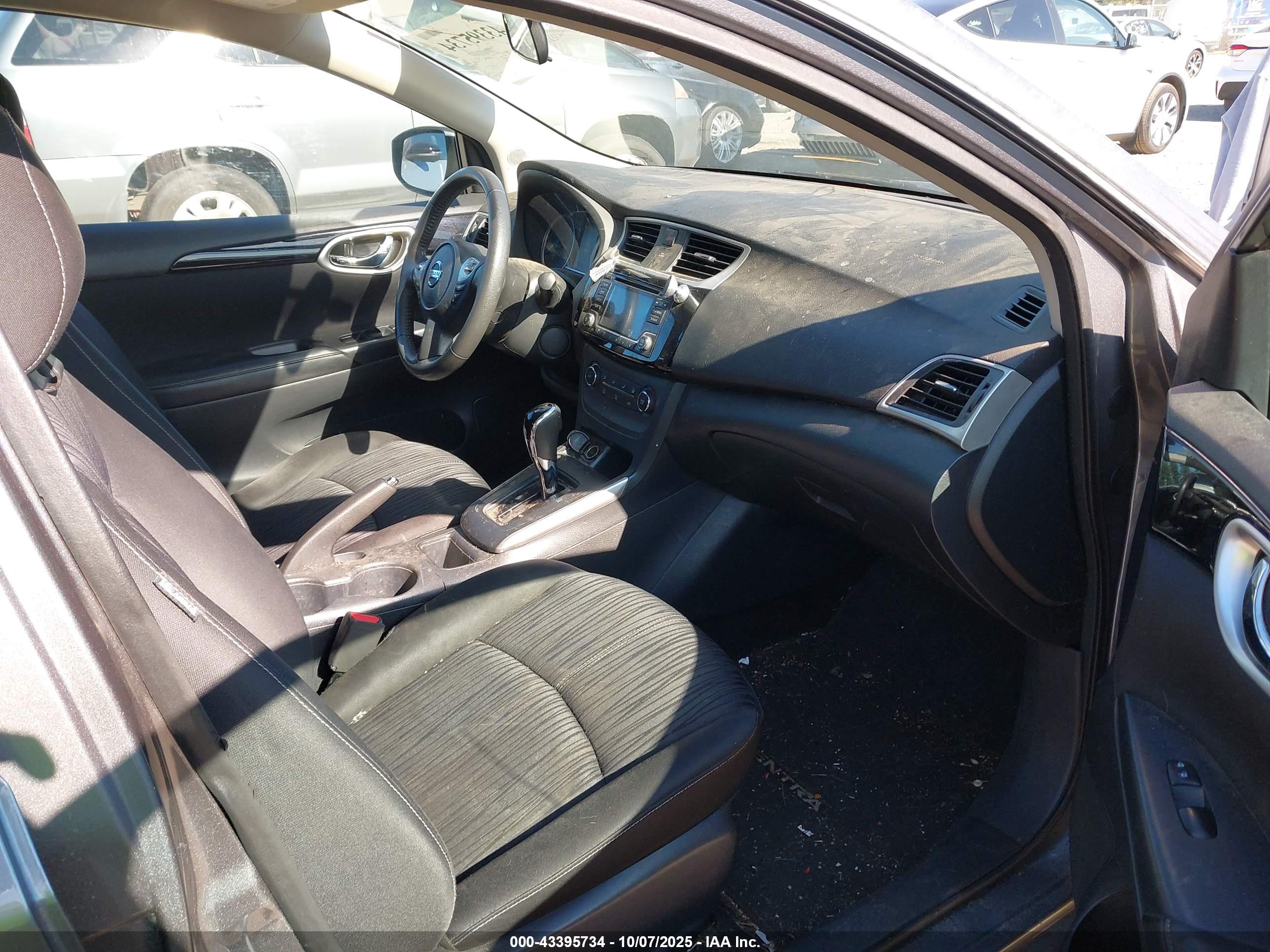 NISSAN SENTRA image 5