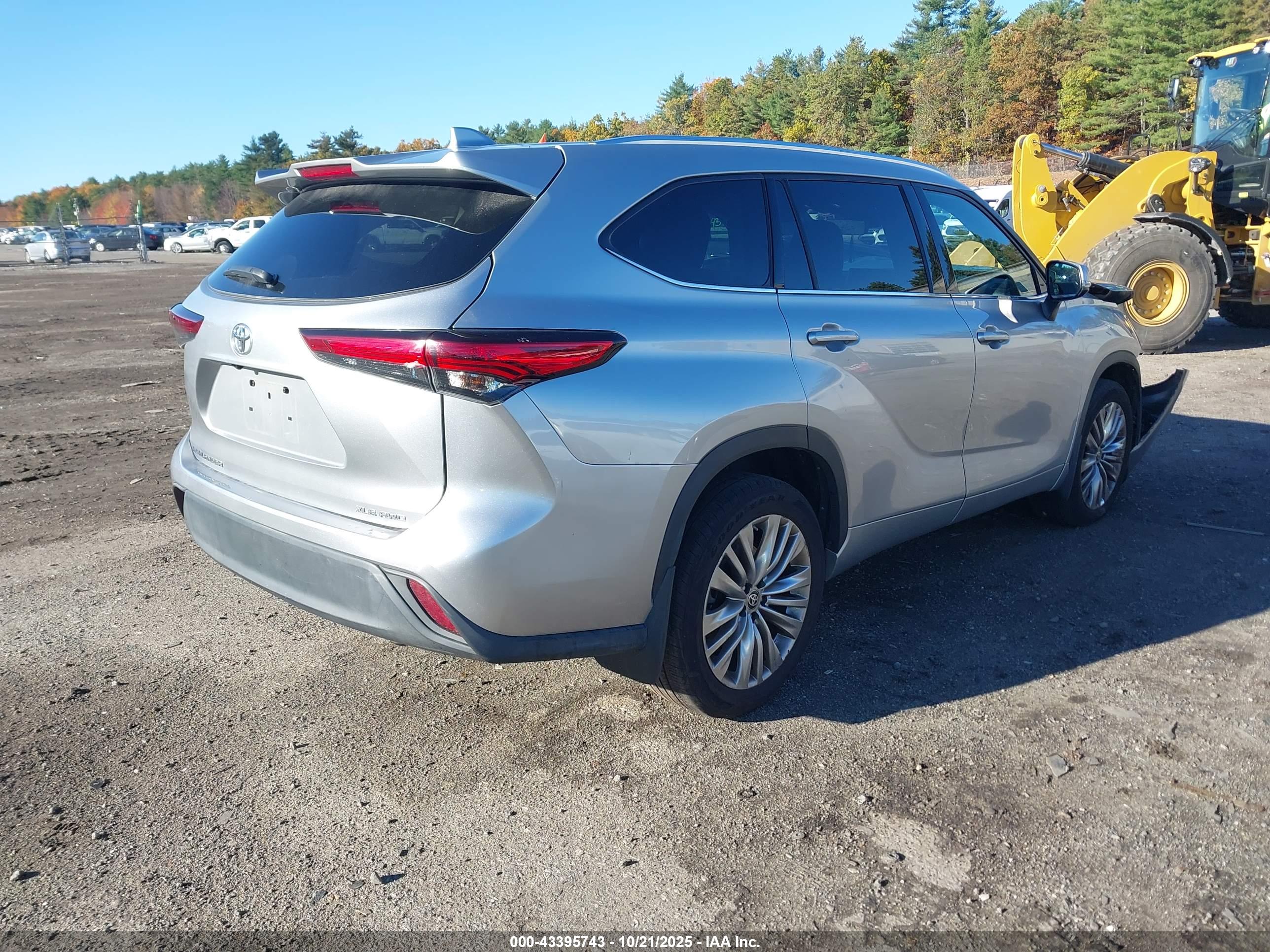 TOYOTA HIGHLANDER image 4