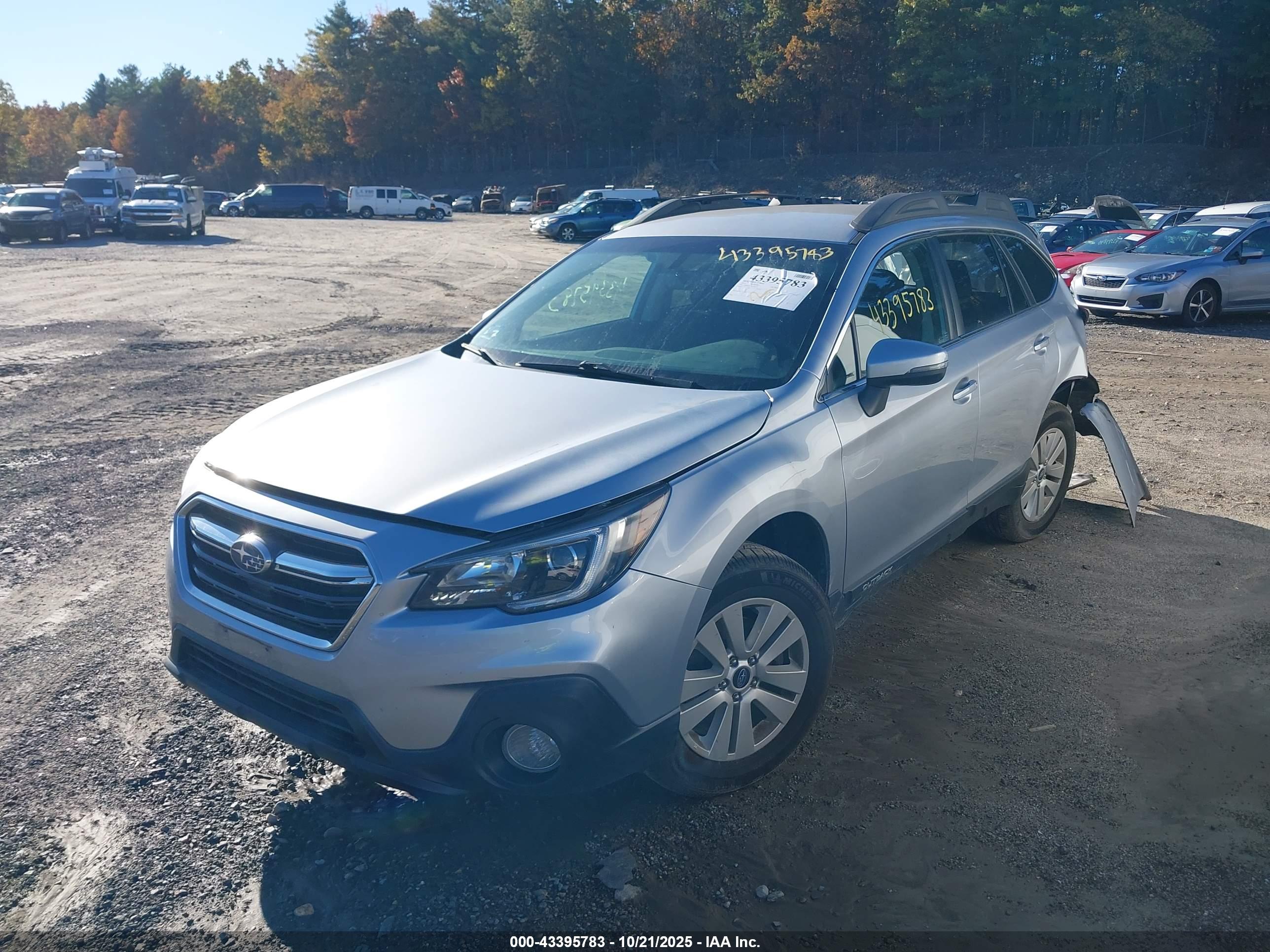 SUBARU OUTBACK image 2