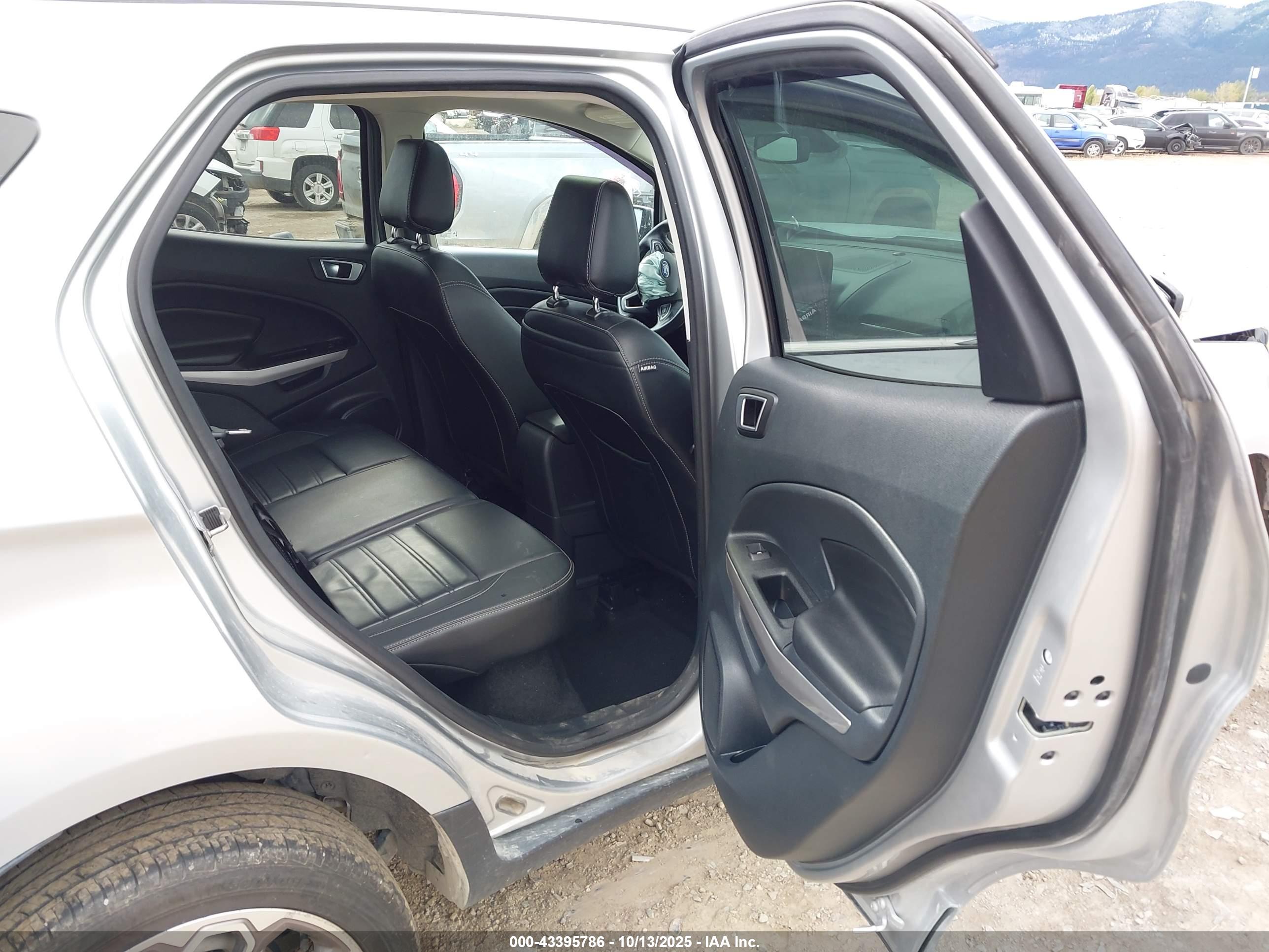 FORD ECOSPORT image 8