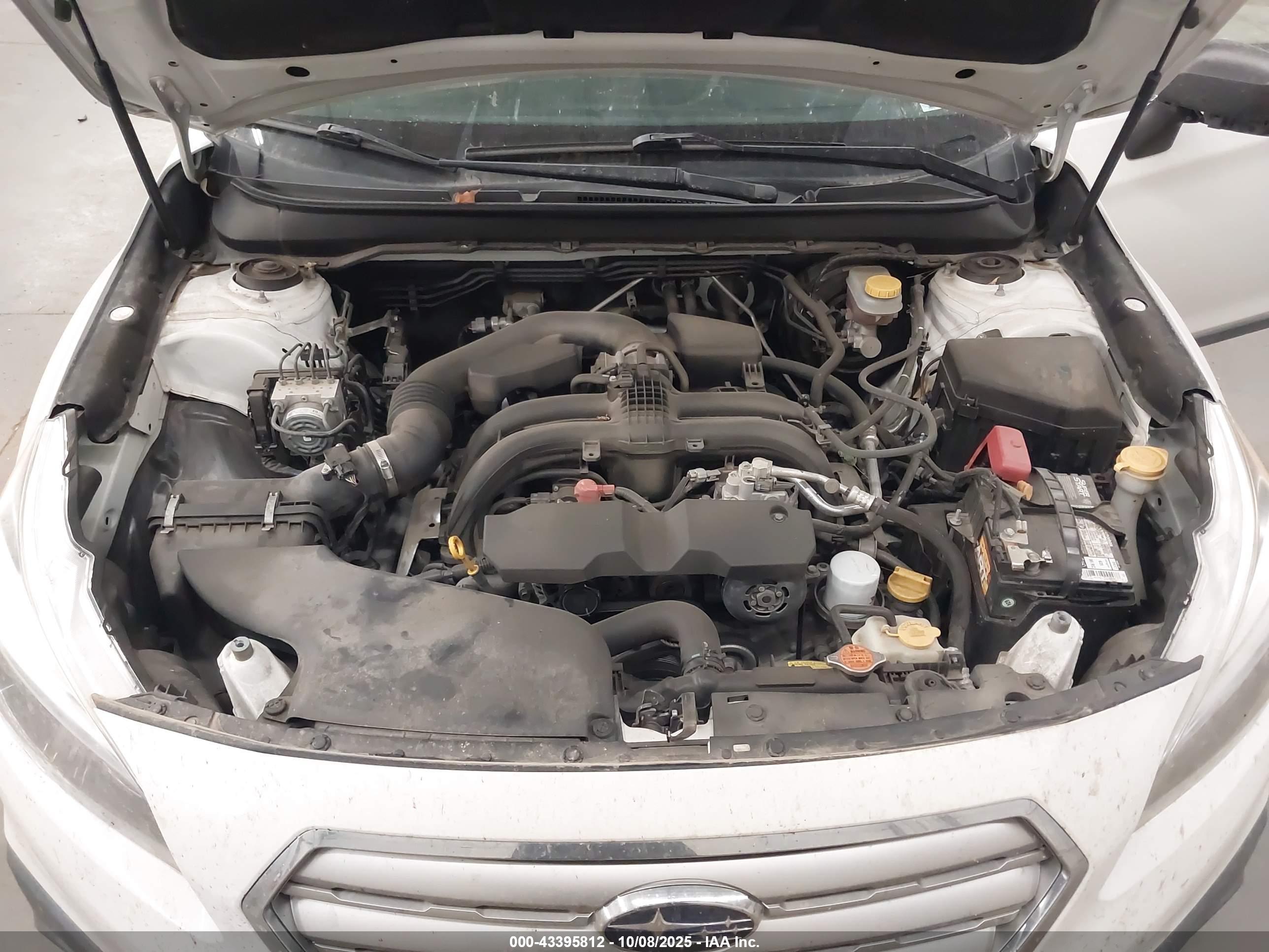 SUBARU OUTBACK image 10
