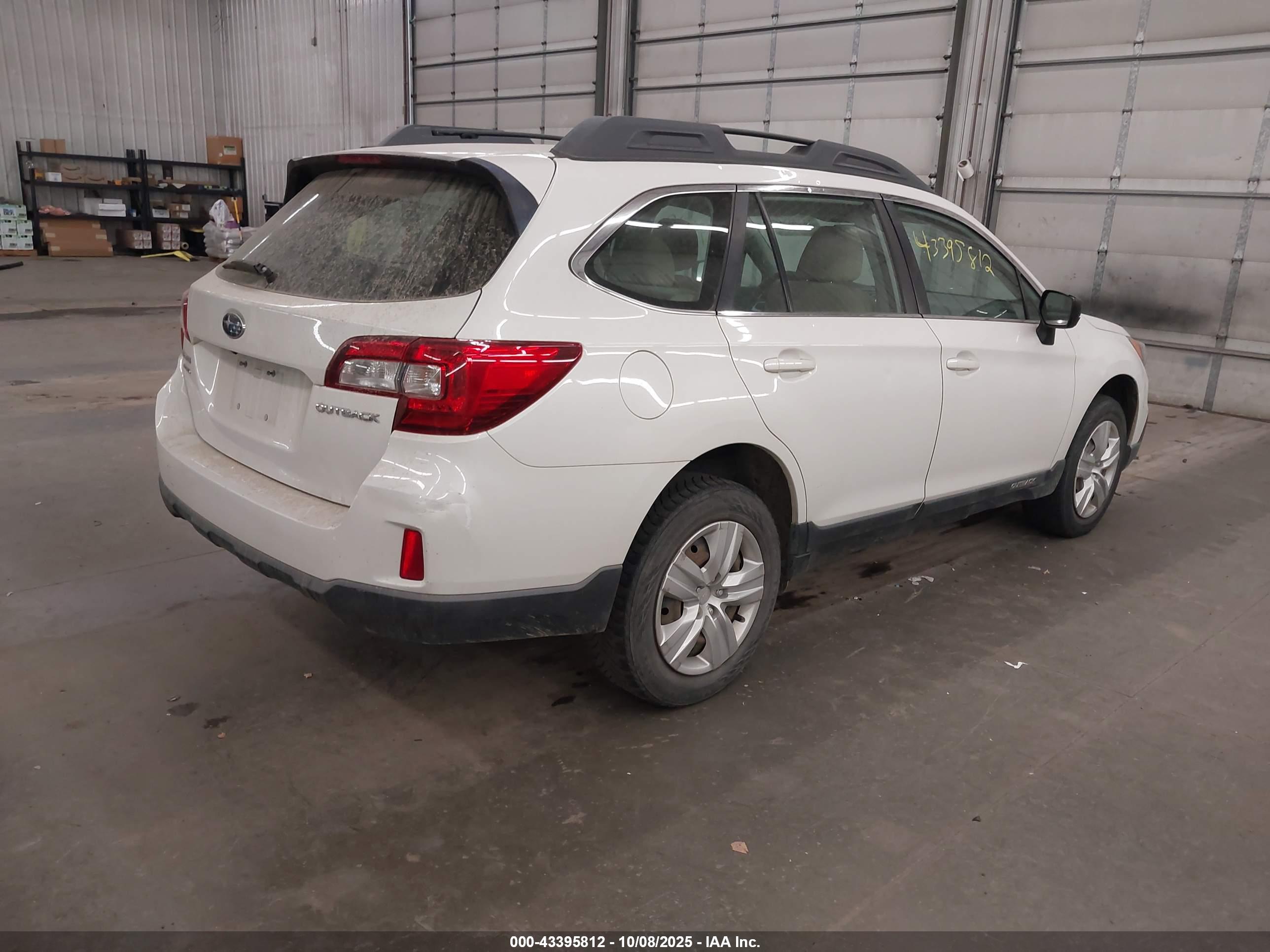 SUBARU OUTBACK image 4
