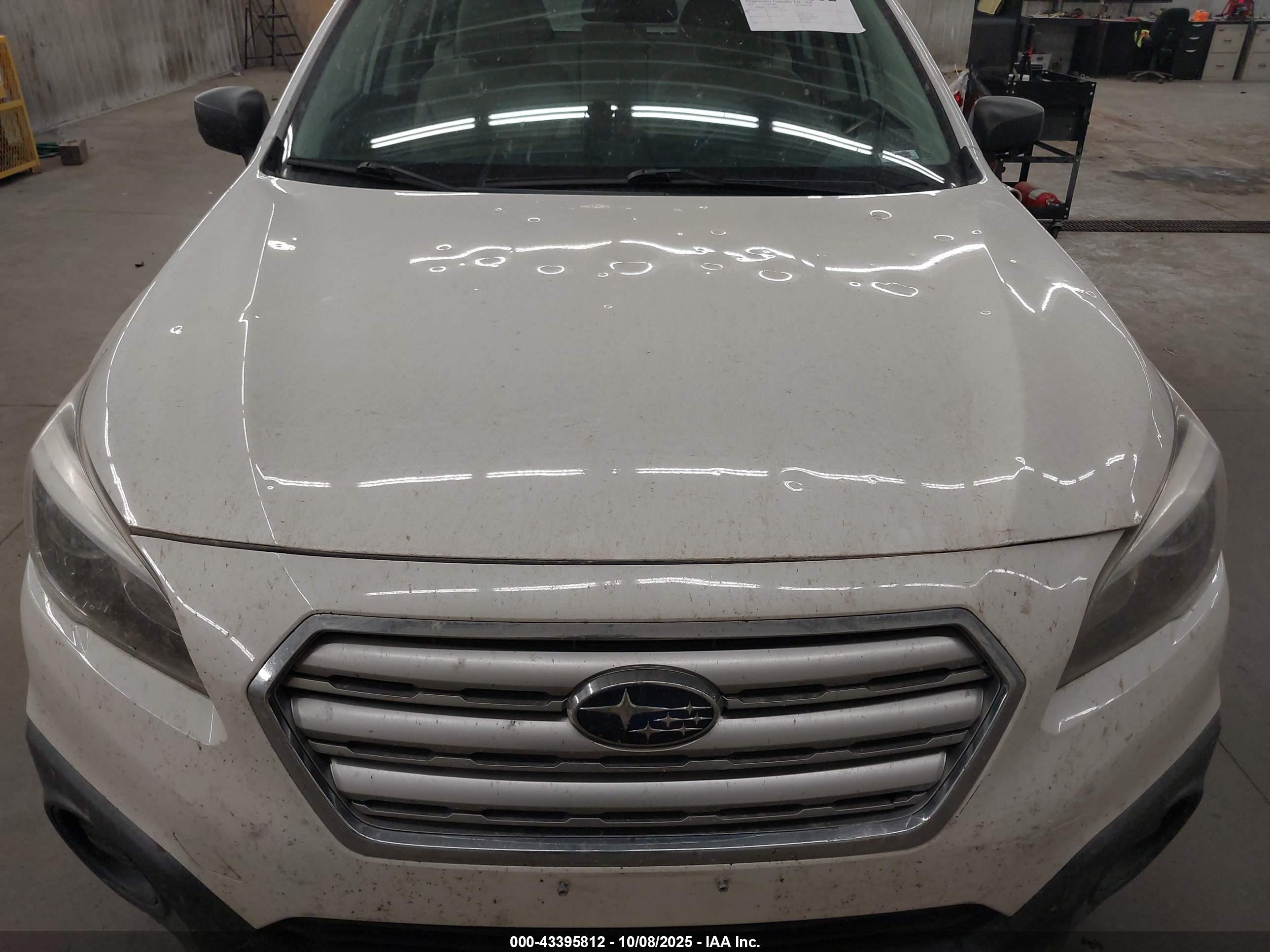 SUBARU OUTBACK image 6