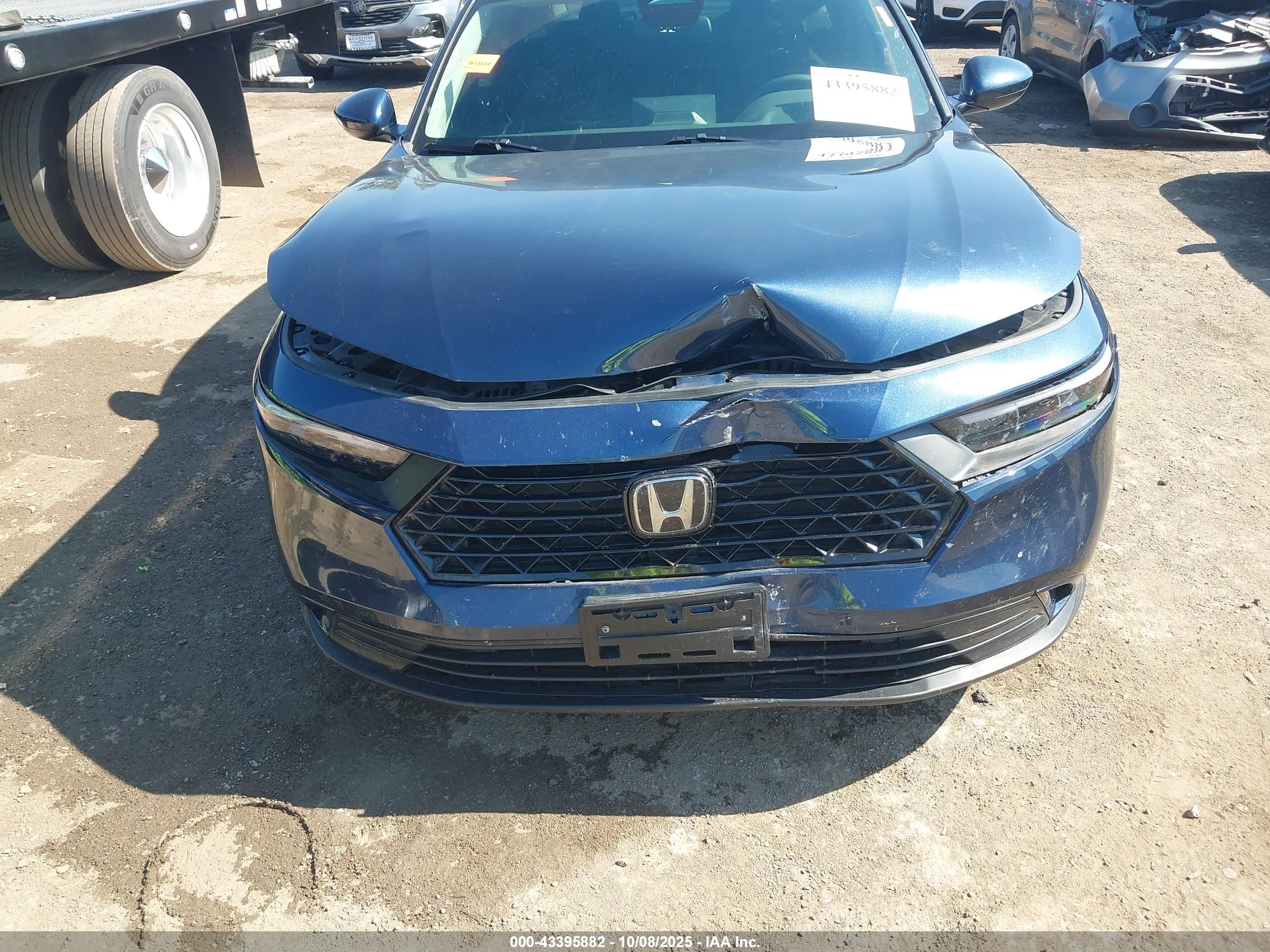 HONDA ACCORD image 6