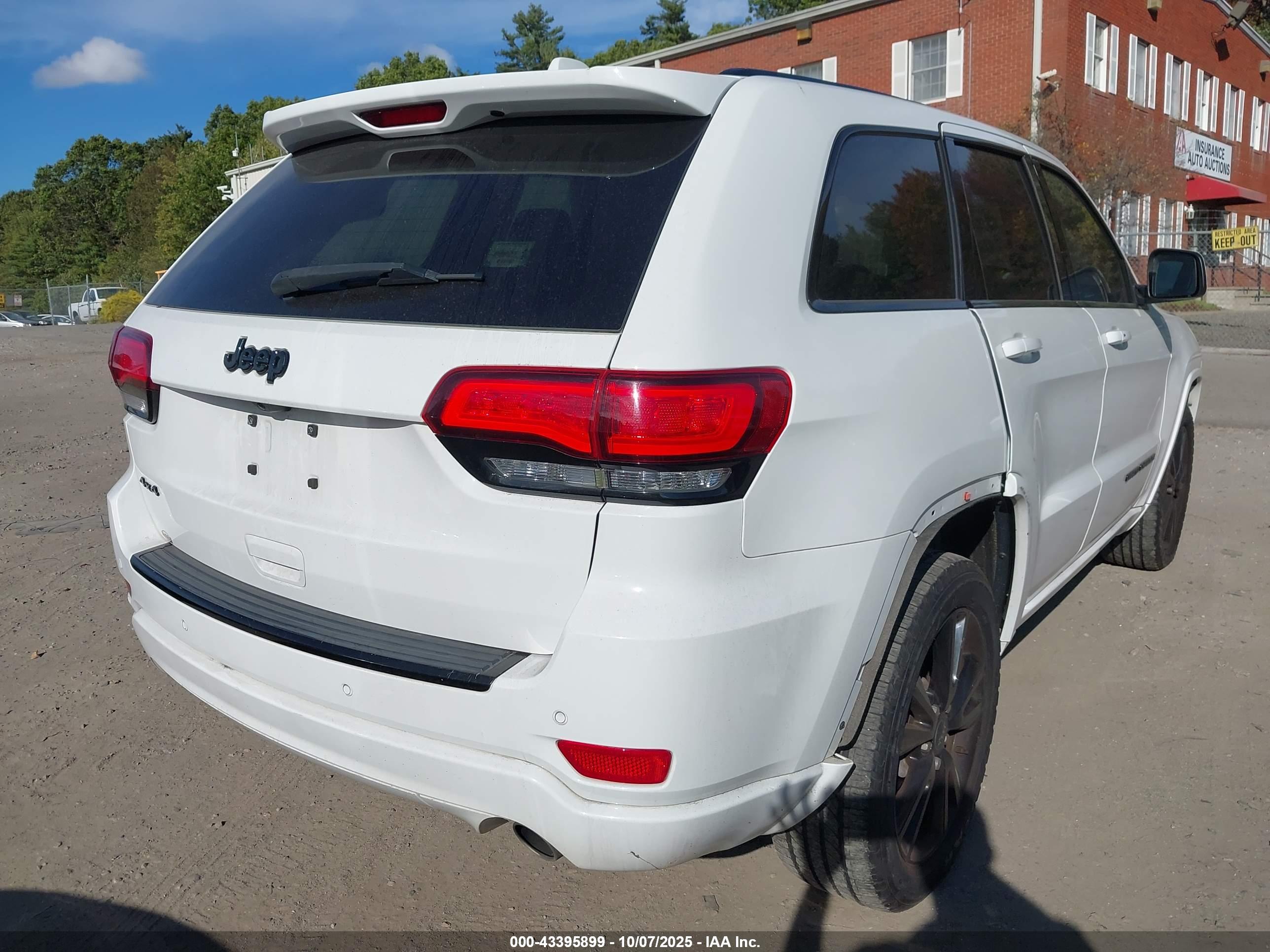 JEEP GRAND image 4
