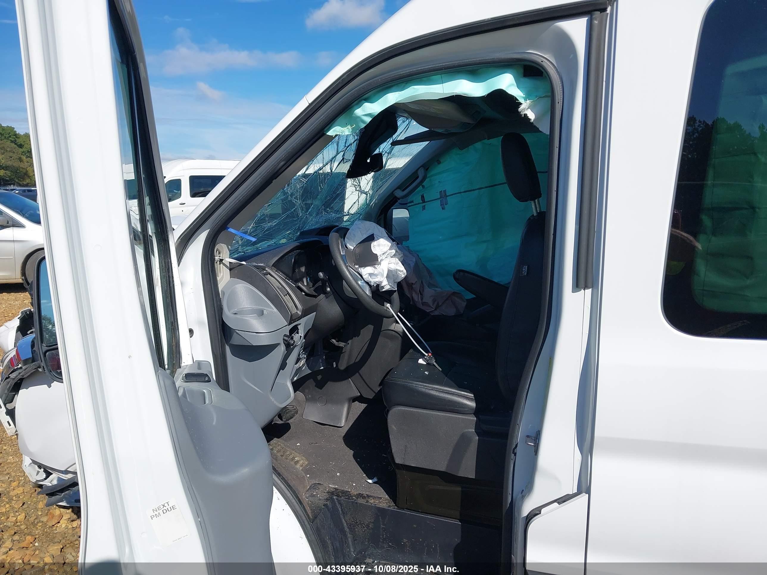 FORD TRANSIT-350 image 5