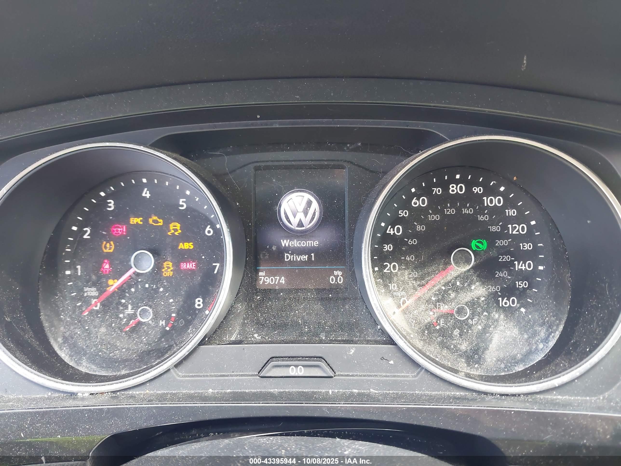 VOLKSWAGEN TIGUAN image 7