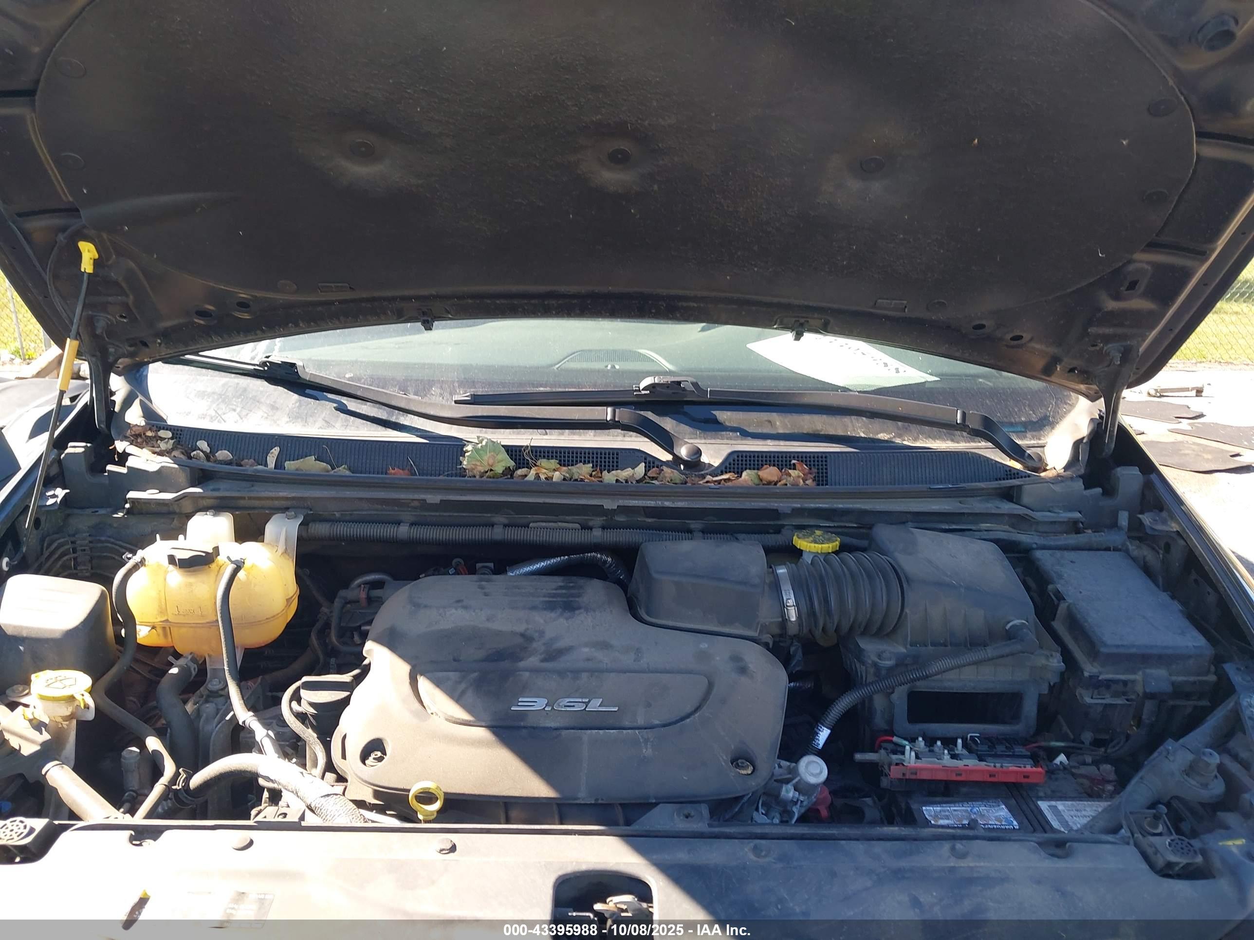CHRYSLER PACIFICA image 10