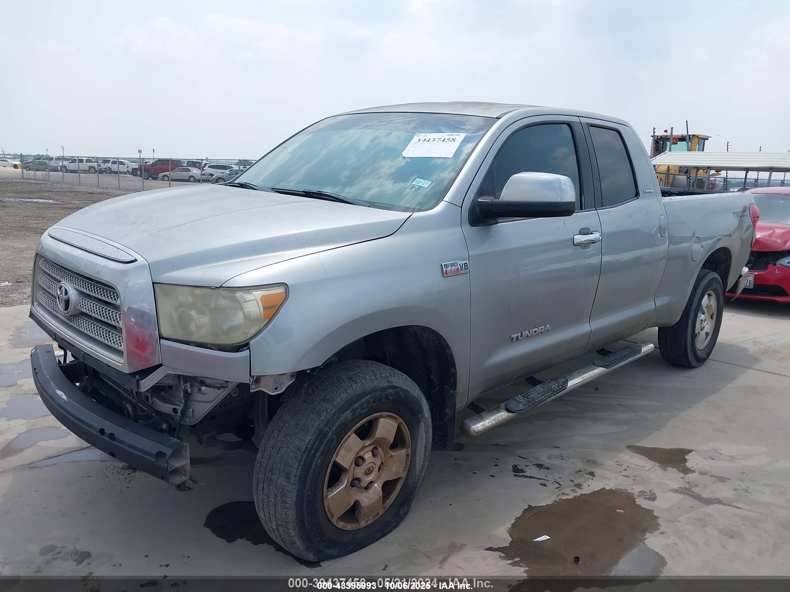 TOYOTA TUNDRA image 2