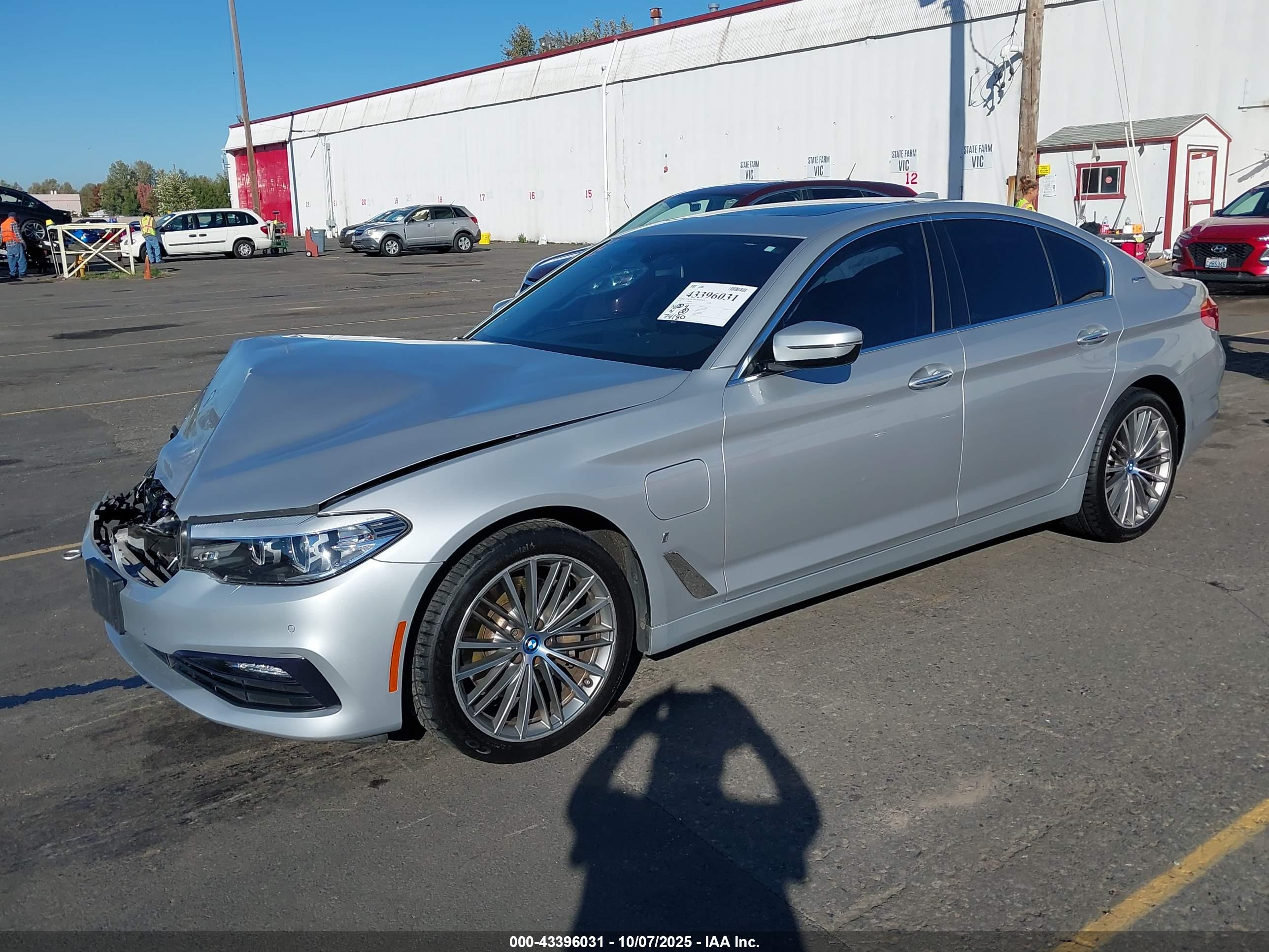BMW 530E image 2