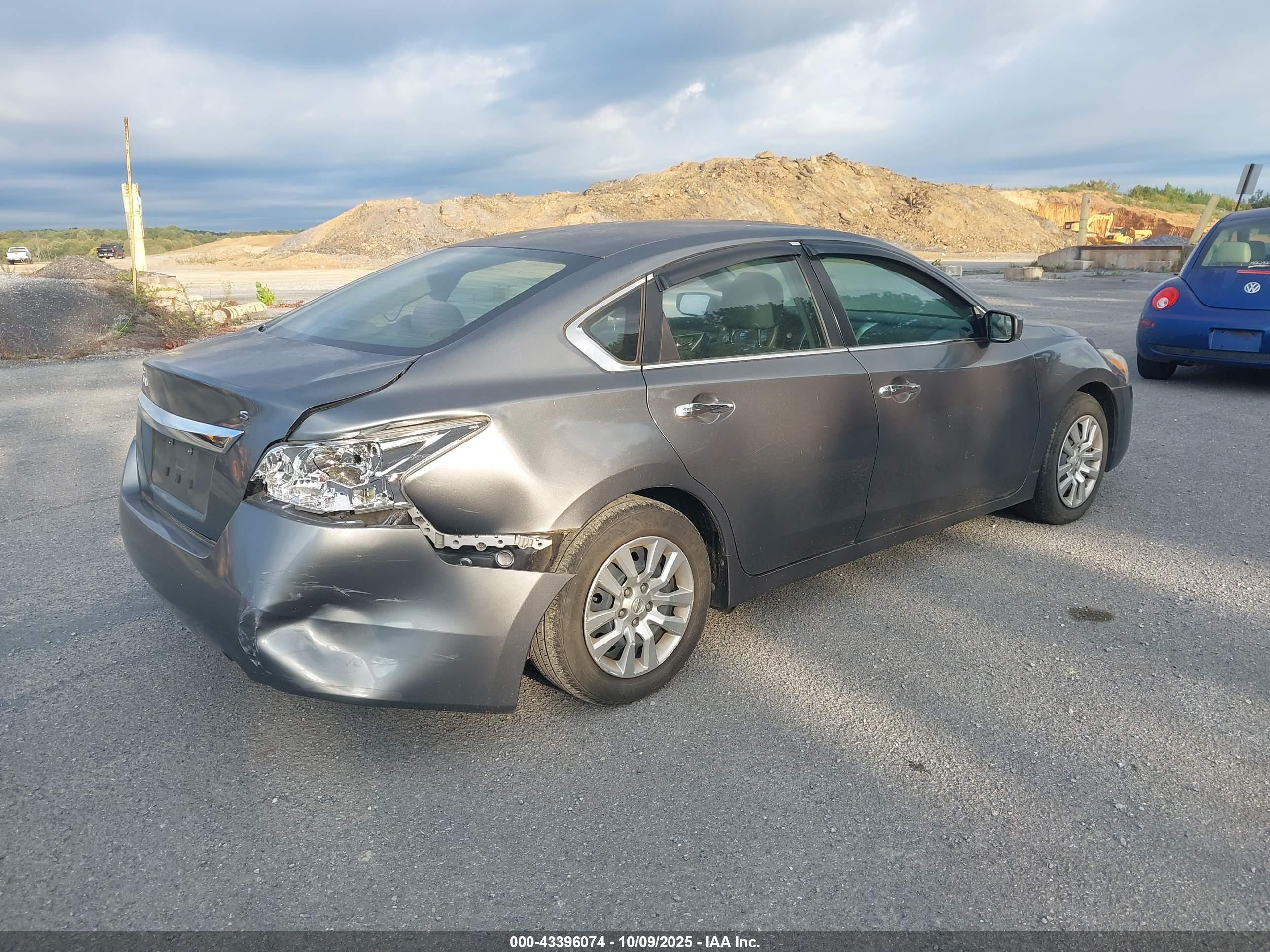 NISSAN ALTIMA image 4
