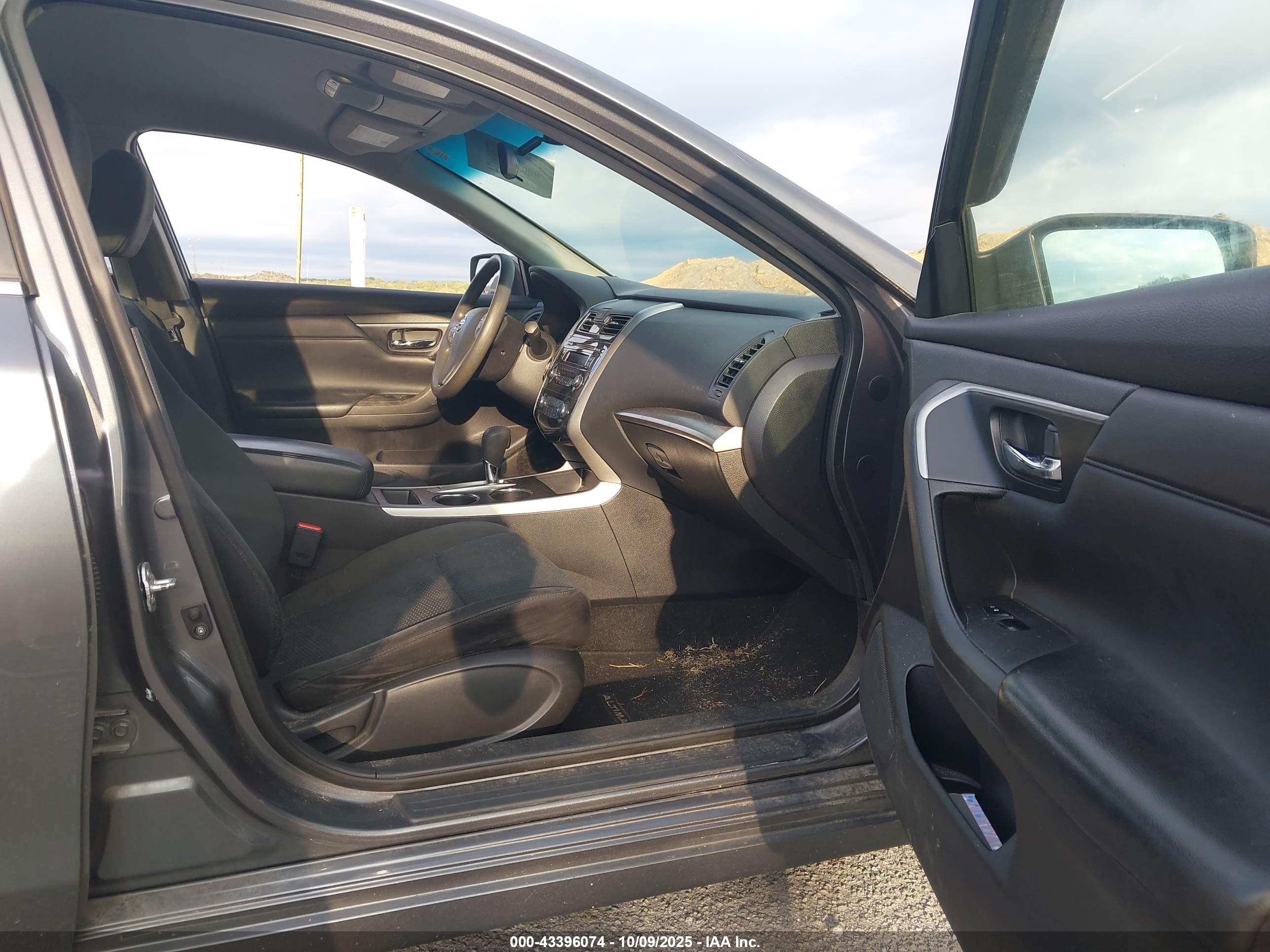 NISSAN ALTIMA image 5