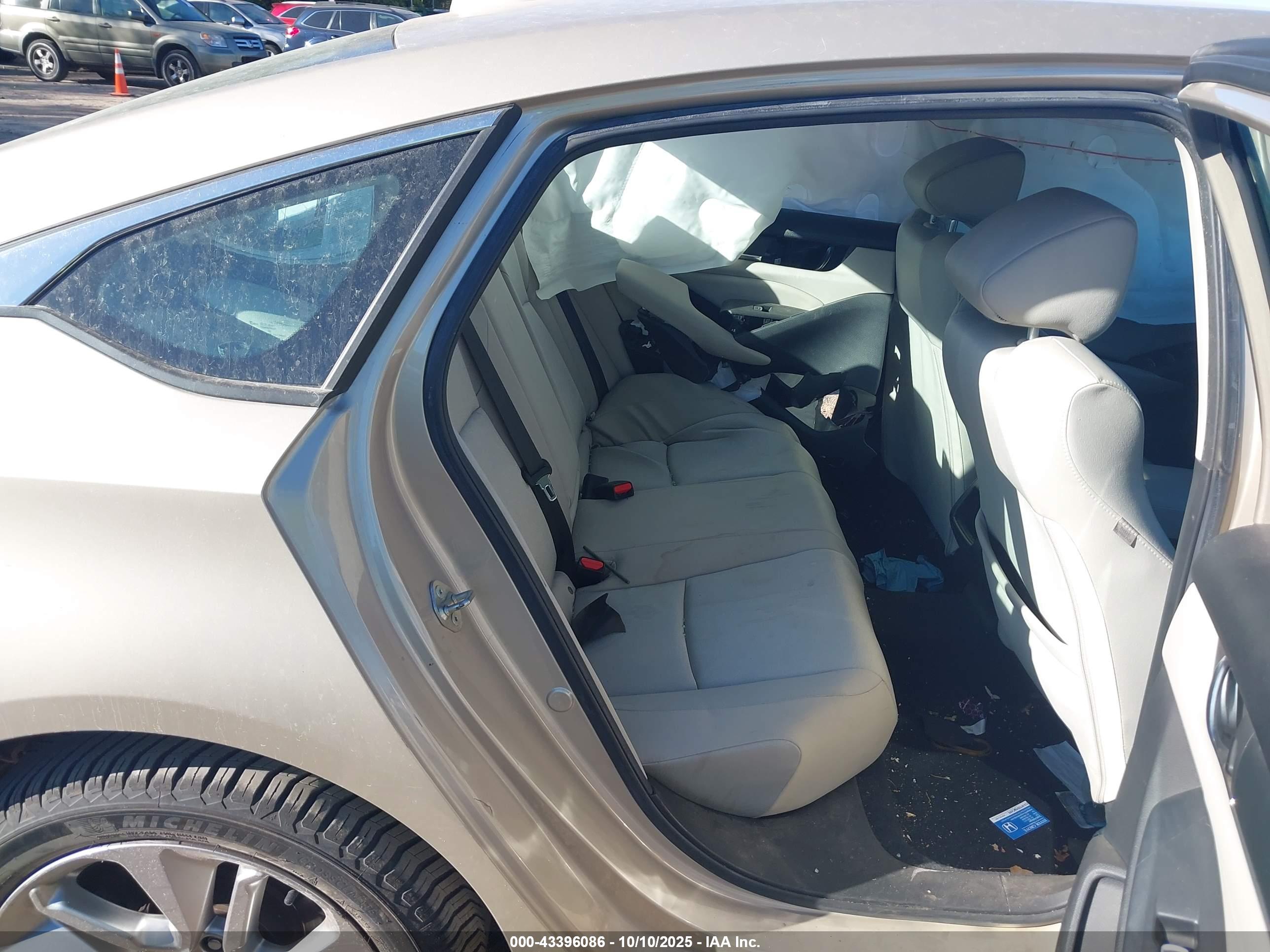 HONDA ACCORD image 8