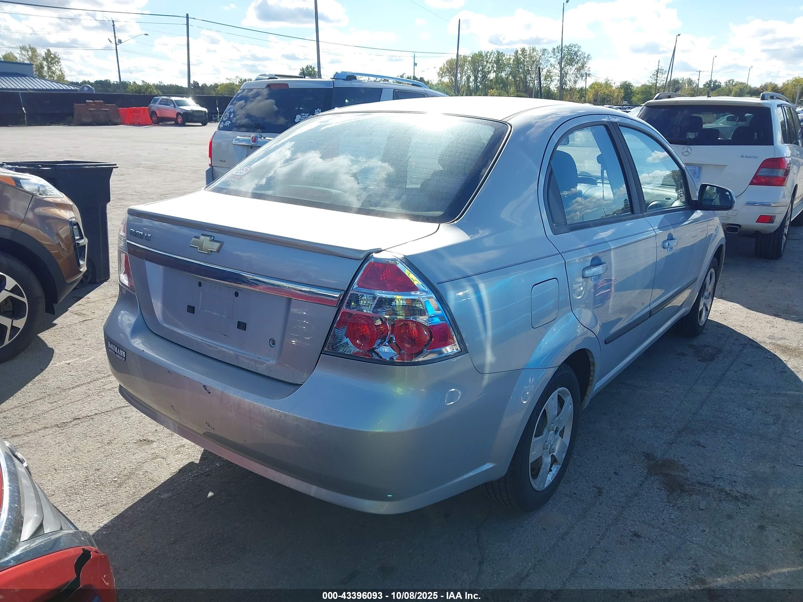 CHEVROLET AVEO image 4