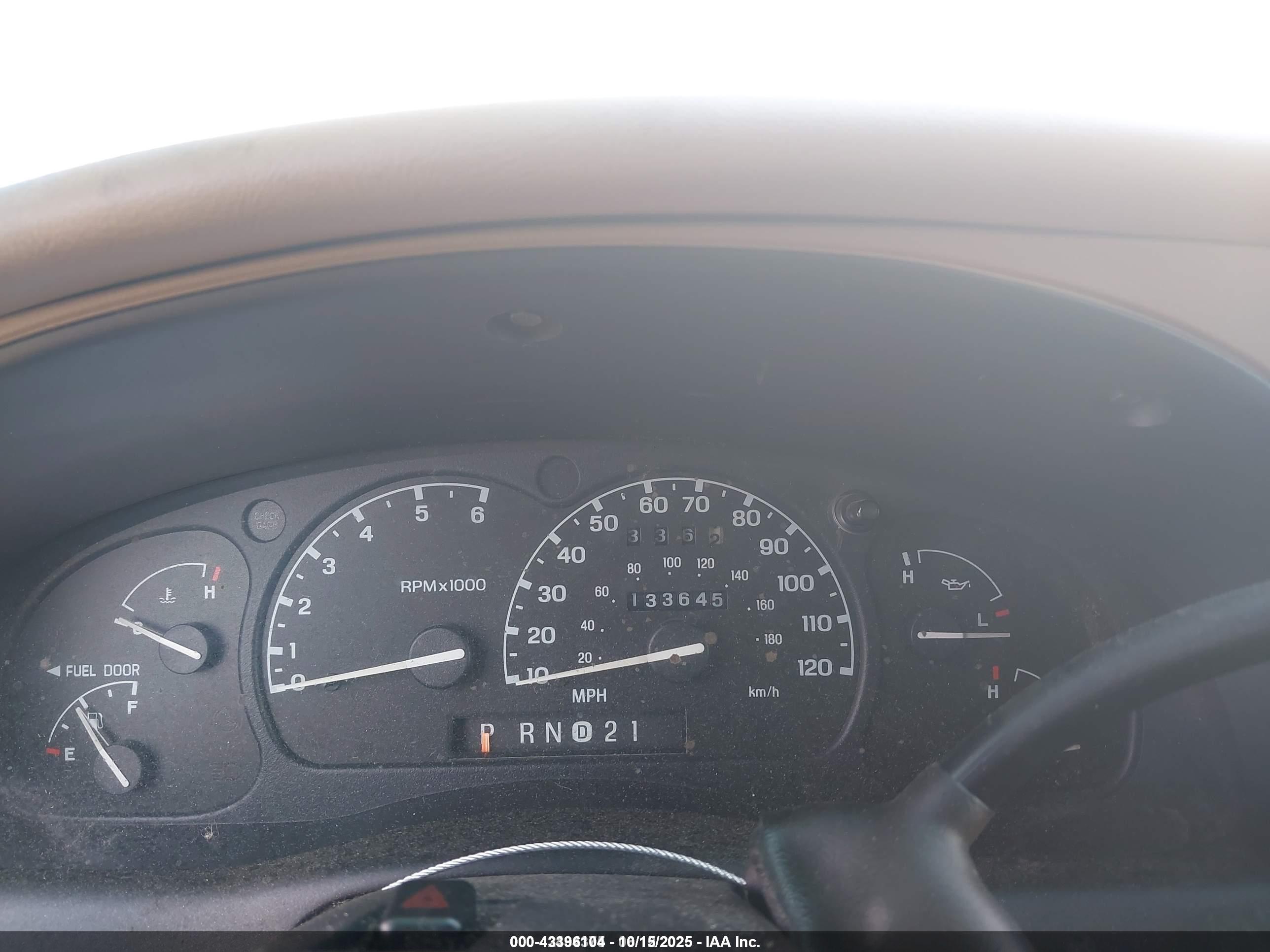 FORD EXPLORER image 7