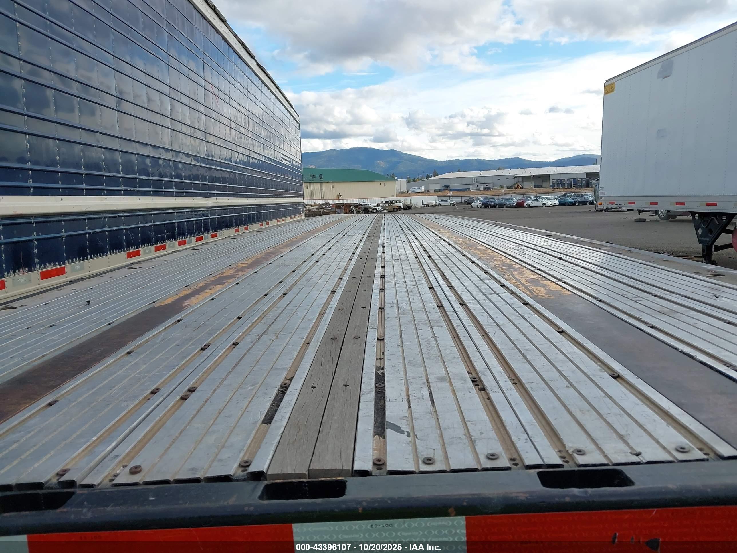 TRANSCRAFT FLATBED image 10