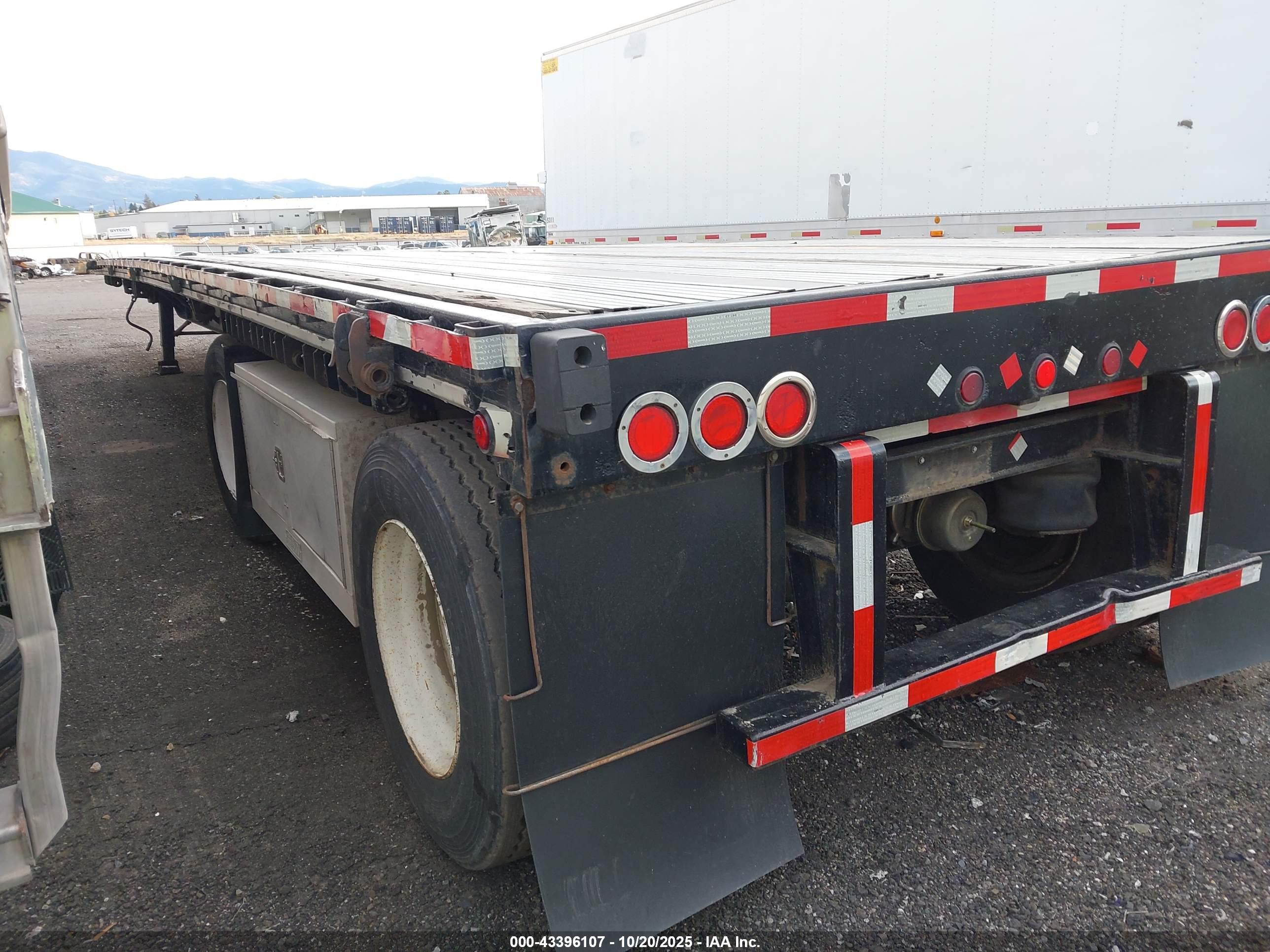 TRANSCRAFT FLATBED image 3